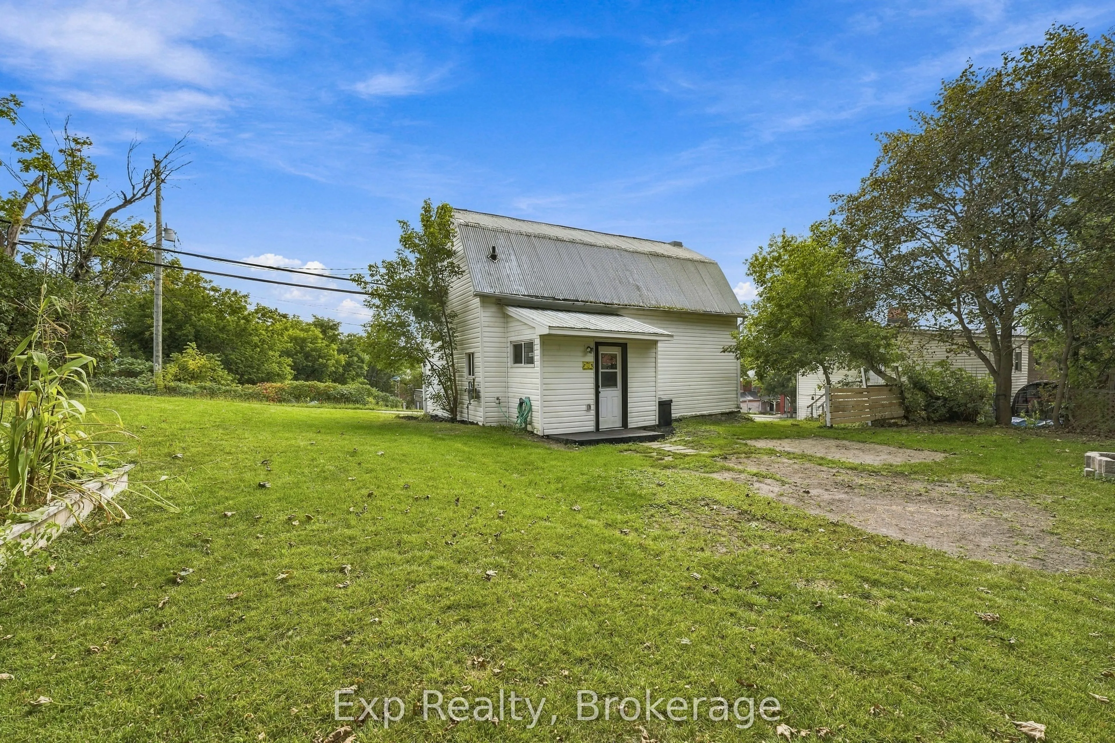 15 Madoc Street
