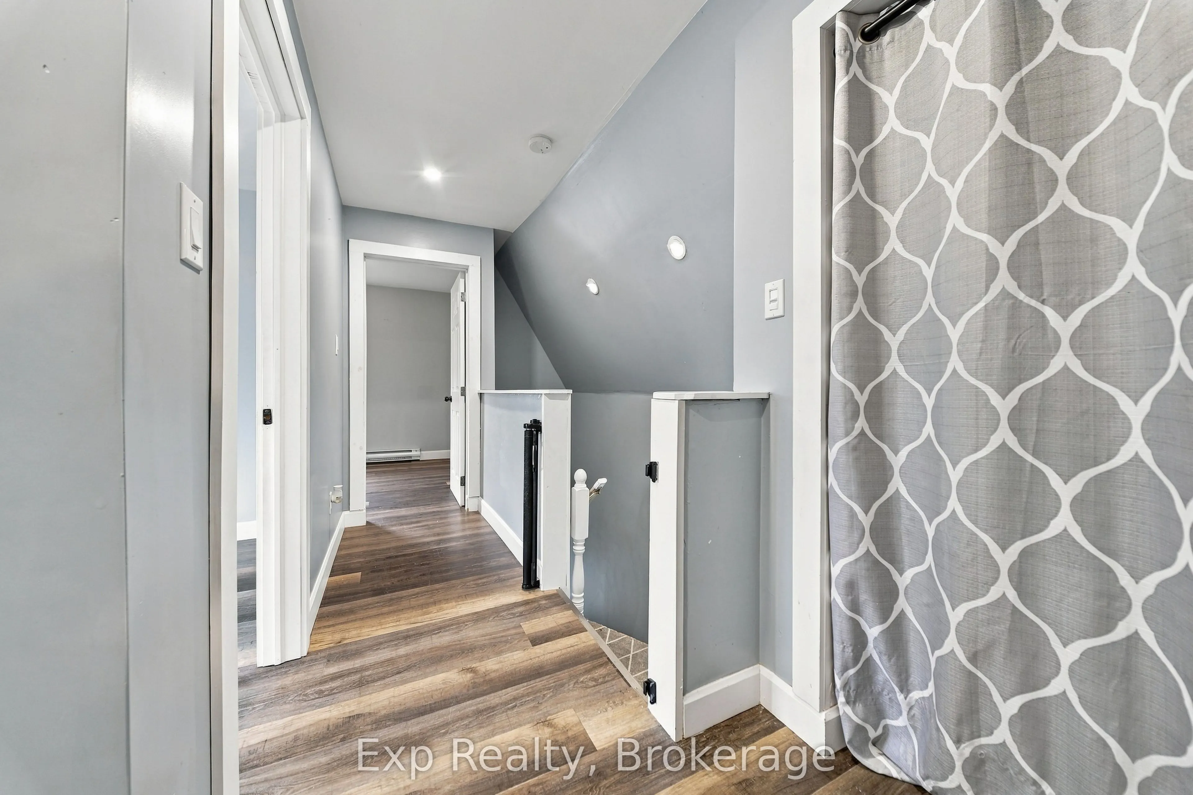 15 Madoc Street