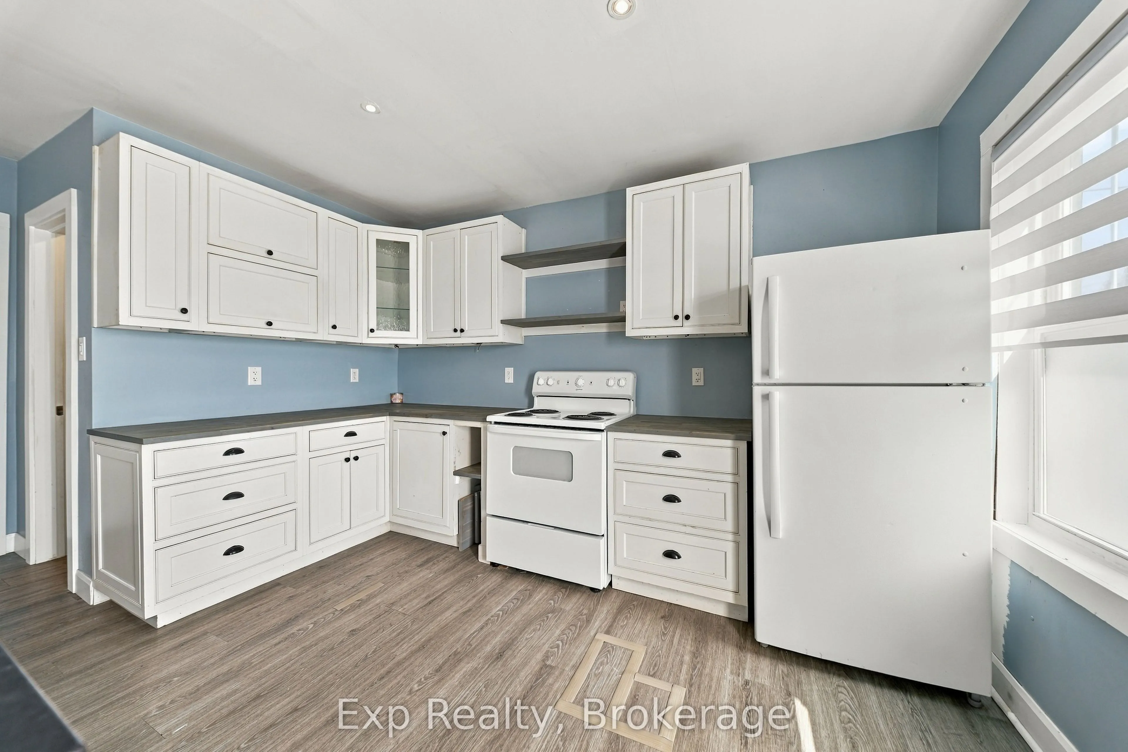 15 Madoc Street