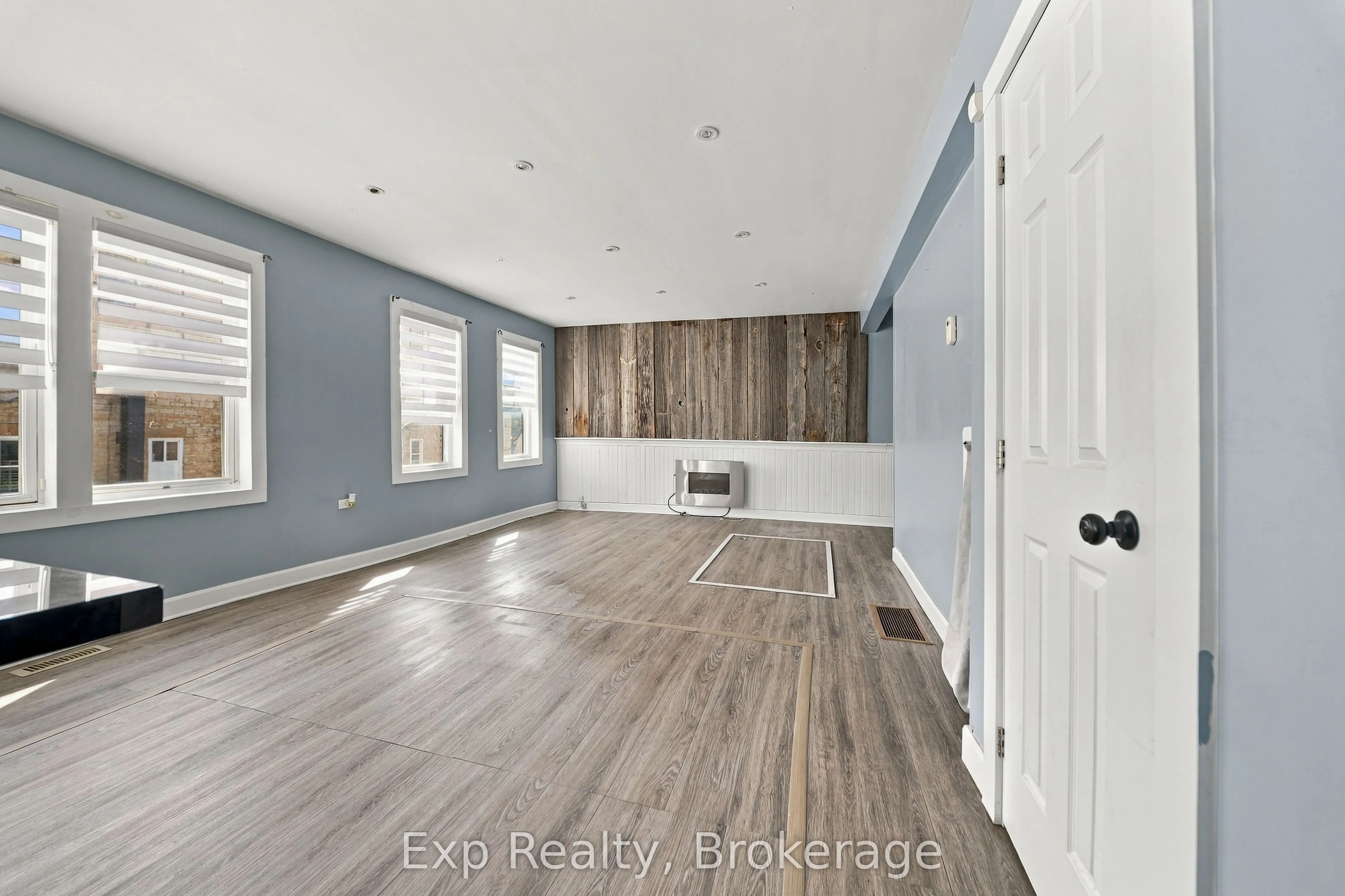 15 Madoc Street