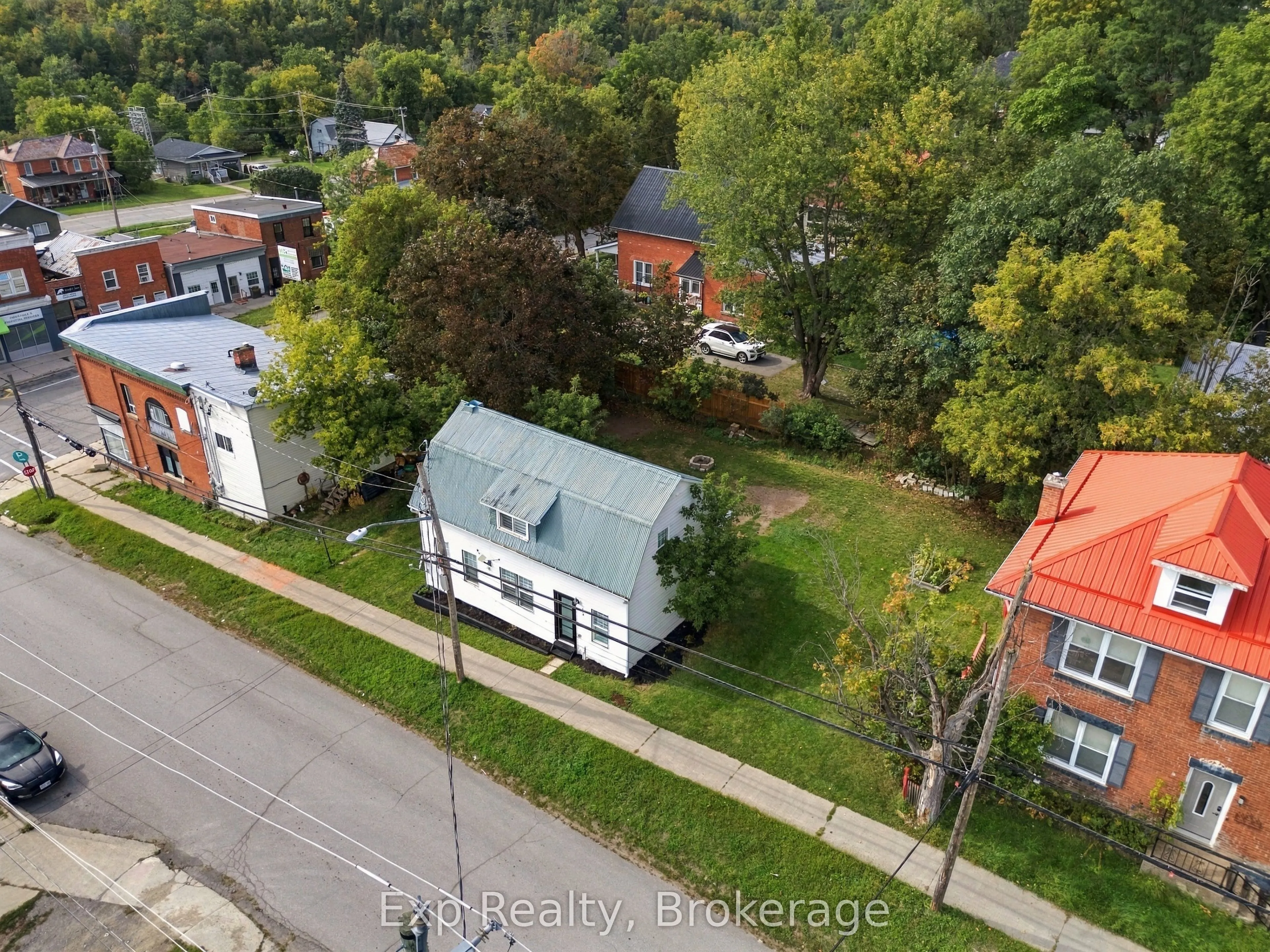 15 Madoc Street