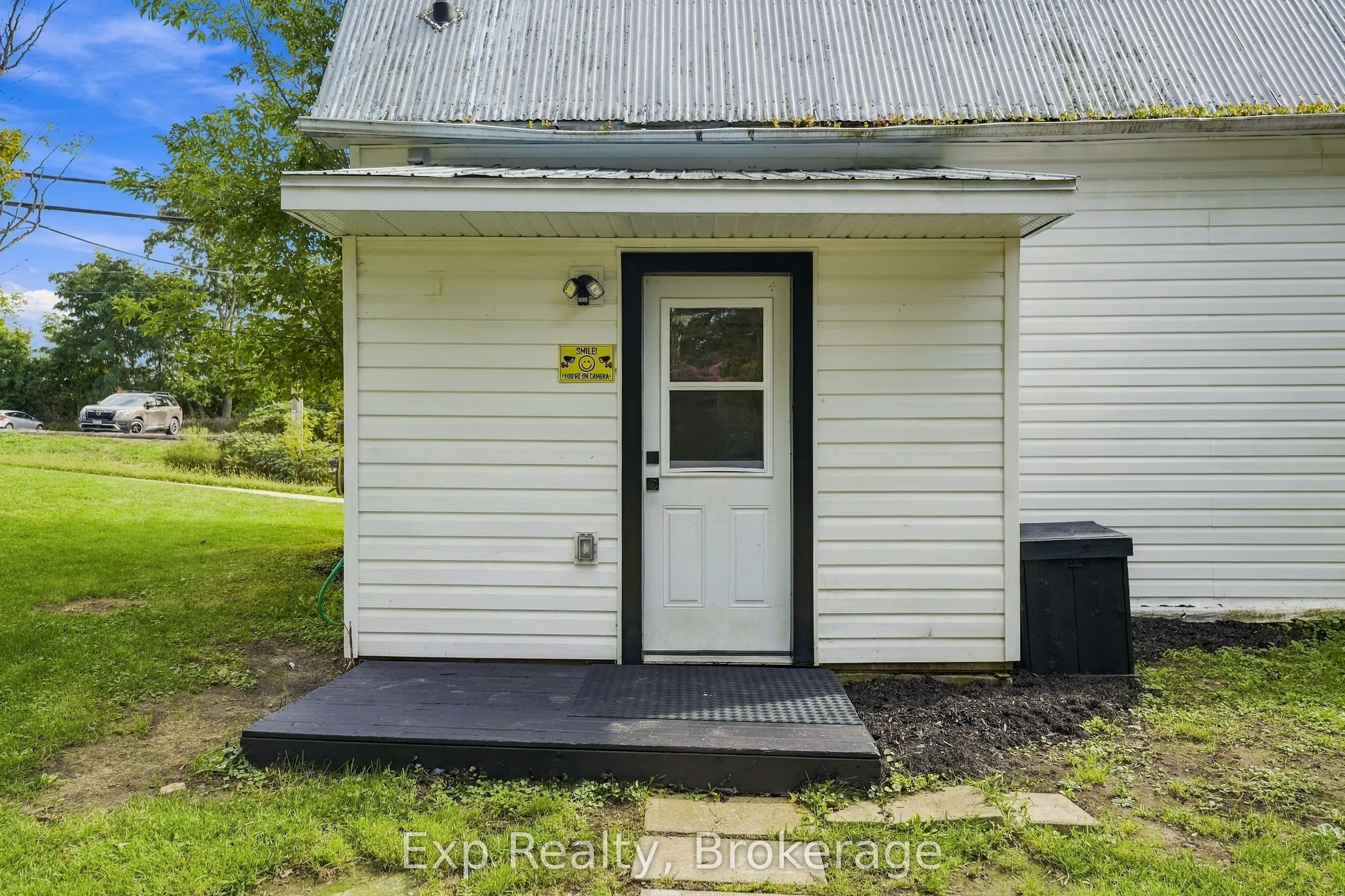 15 Madoc Street