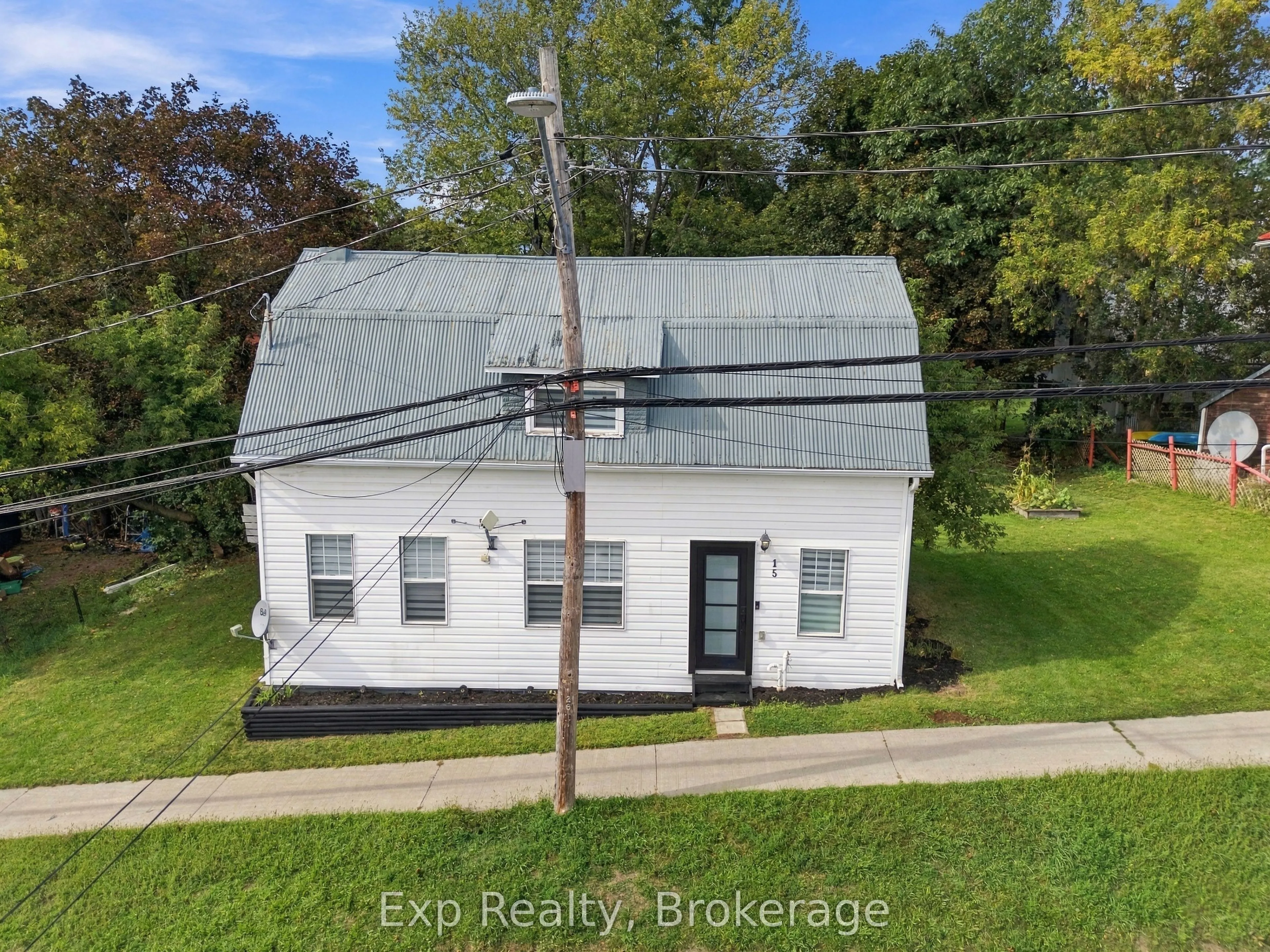 15 Madoc Street