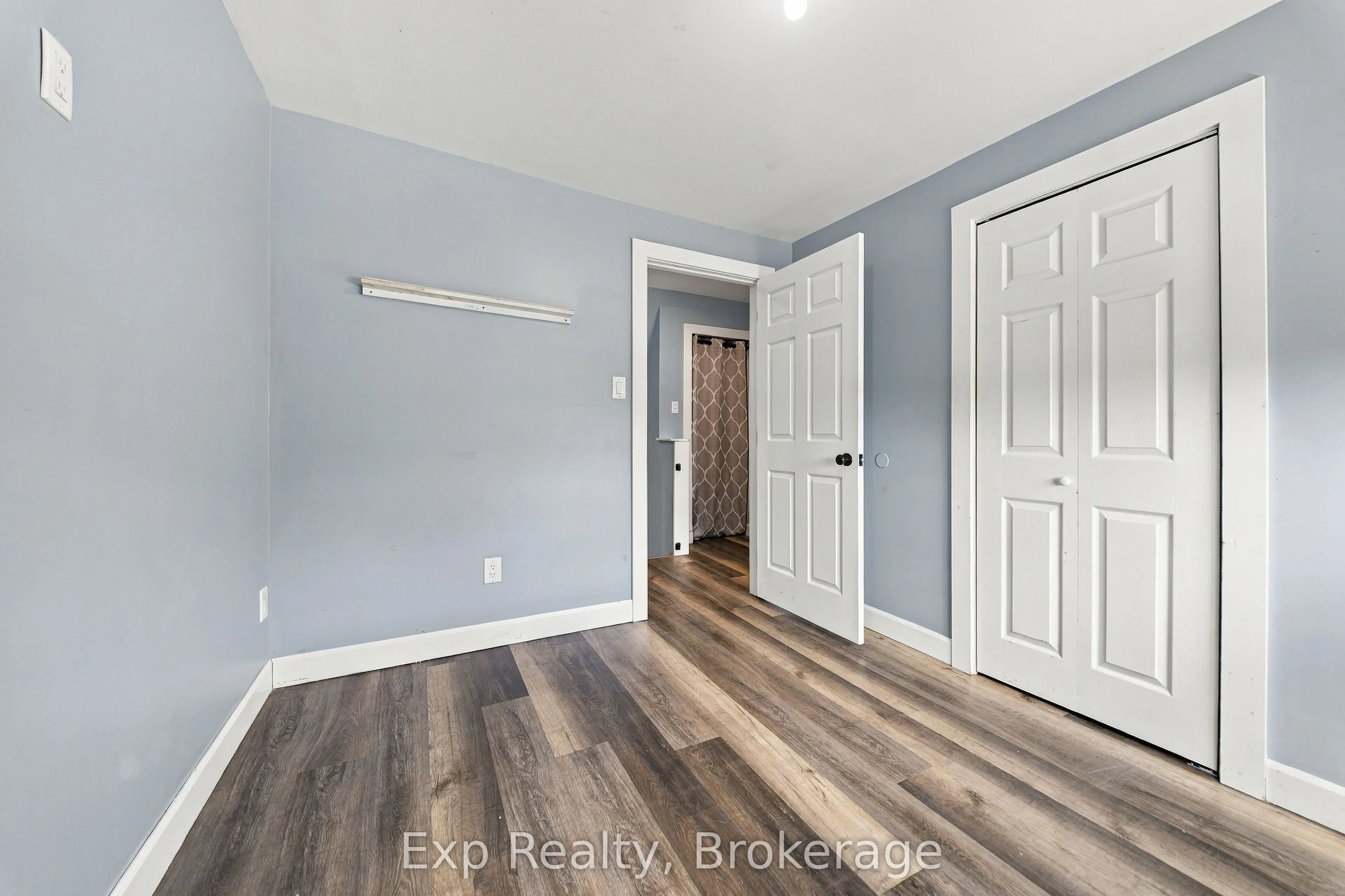 15 Madoc Street