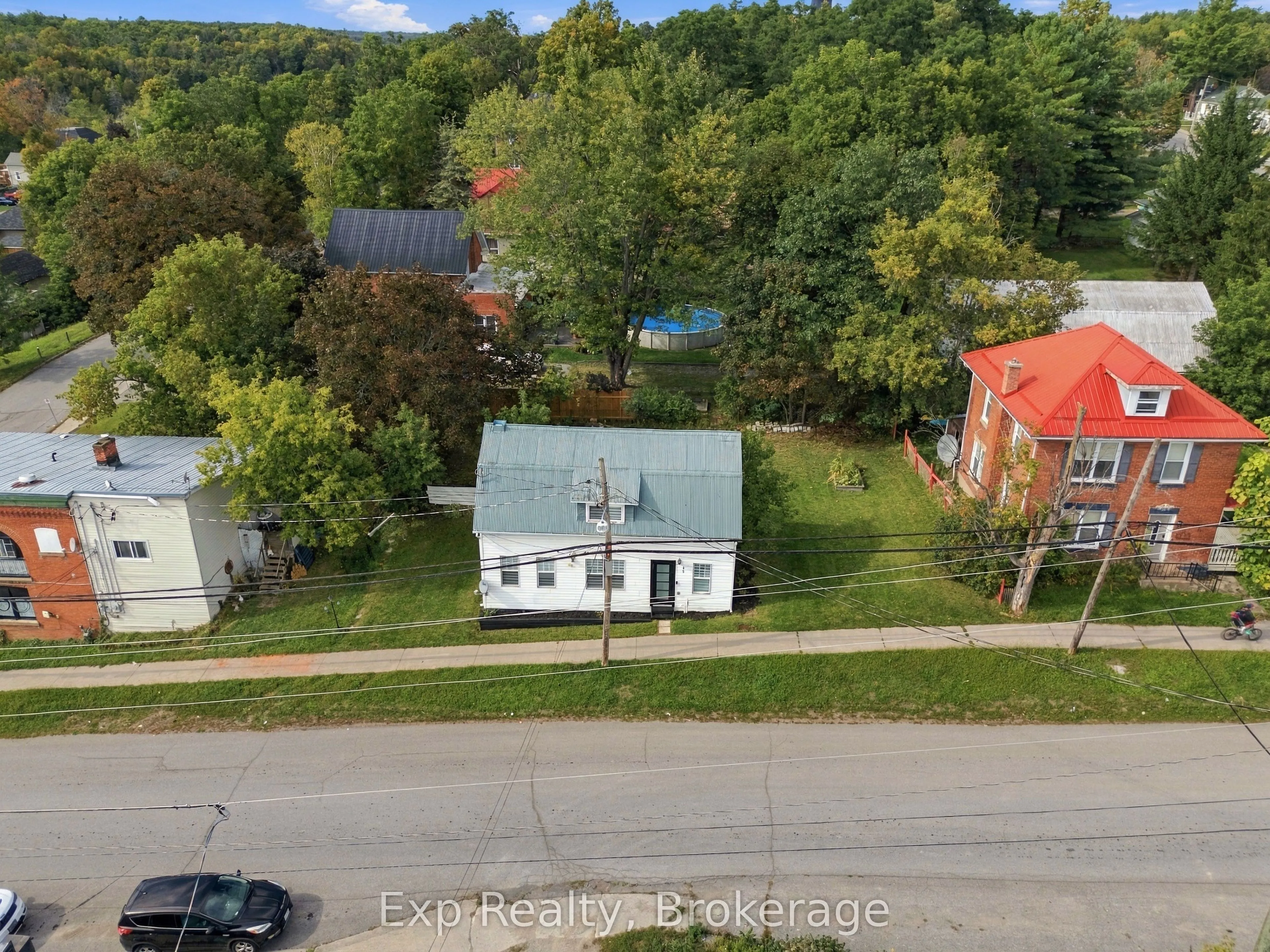 15 Madoc Street