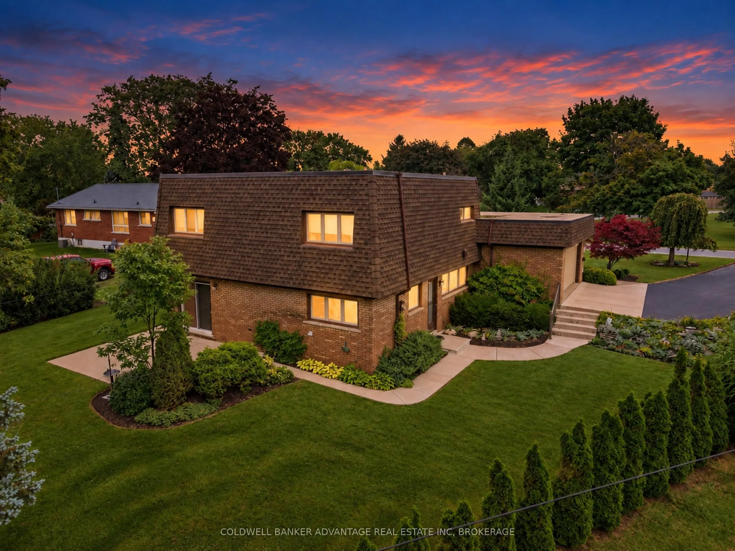 21 Thorncrest Road