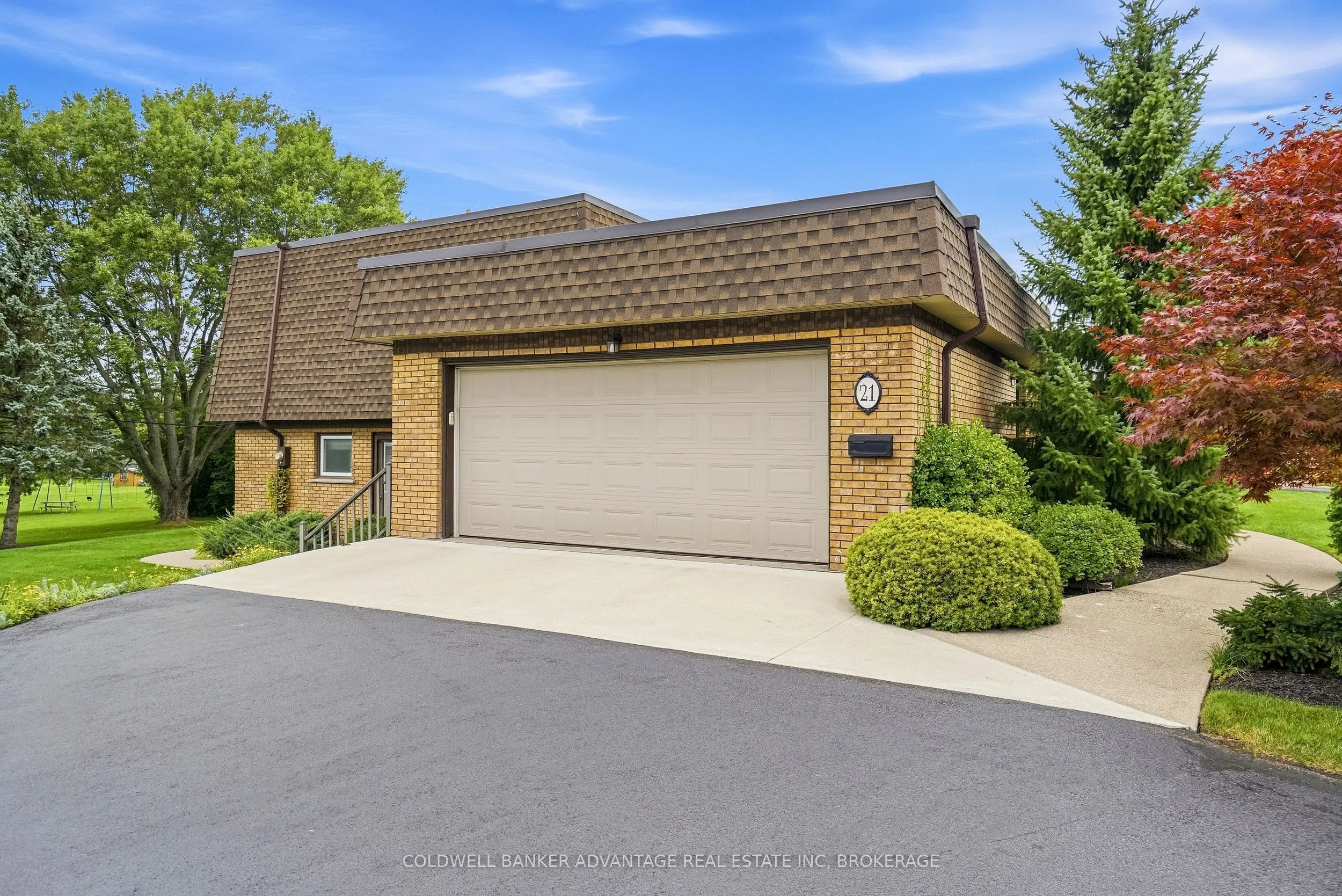 21 Thorncrest Road