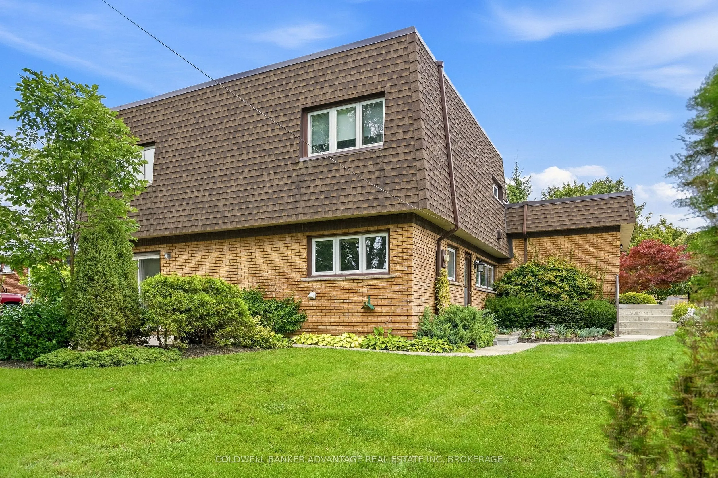 21 Thorncrest Road