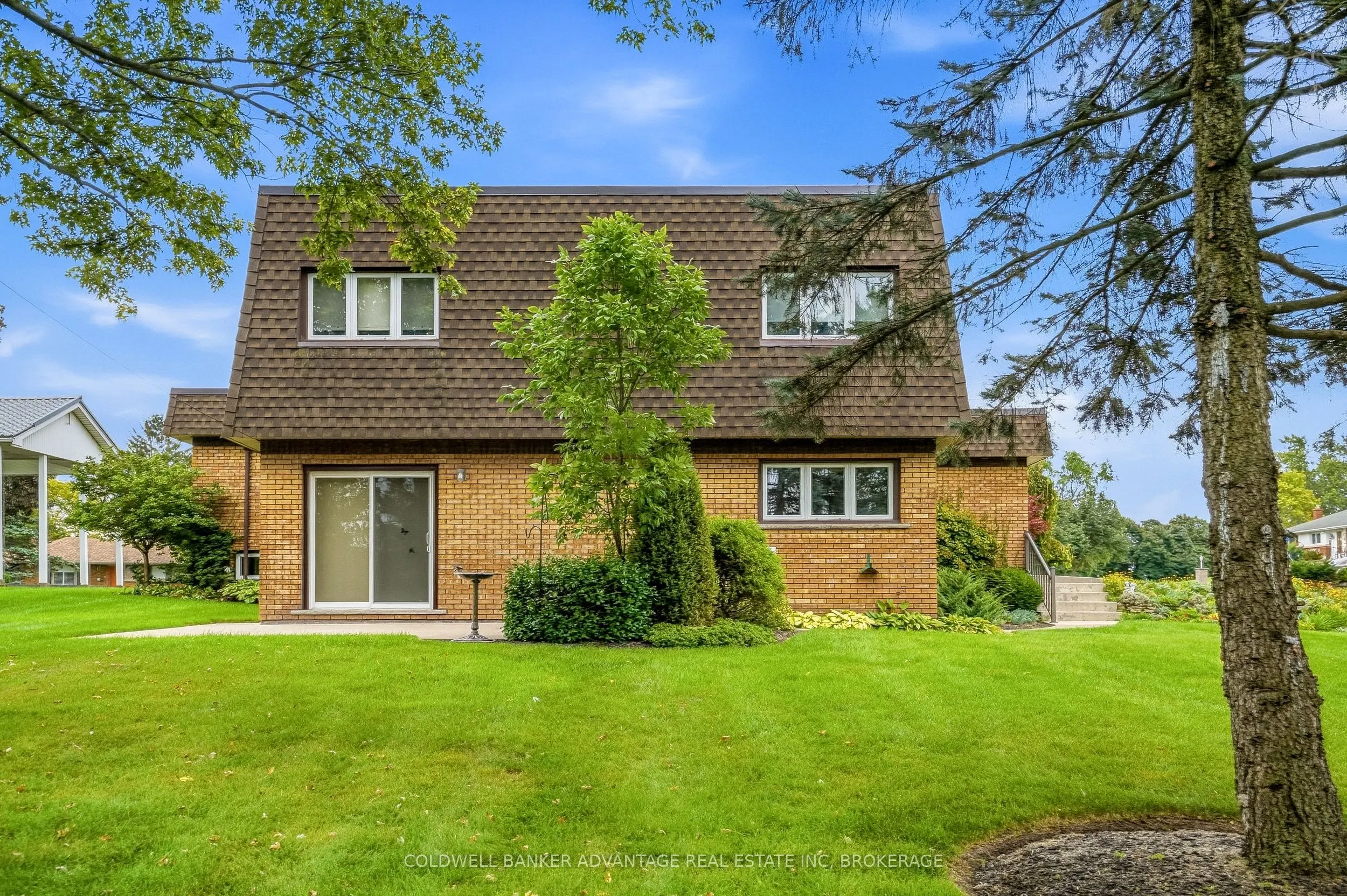 21 Thorncrest Road
