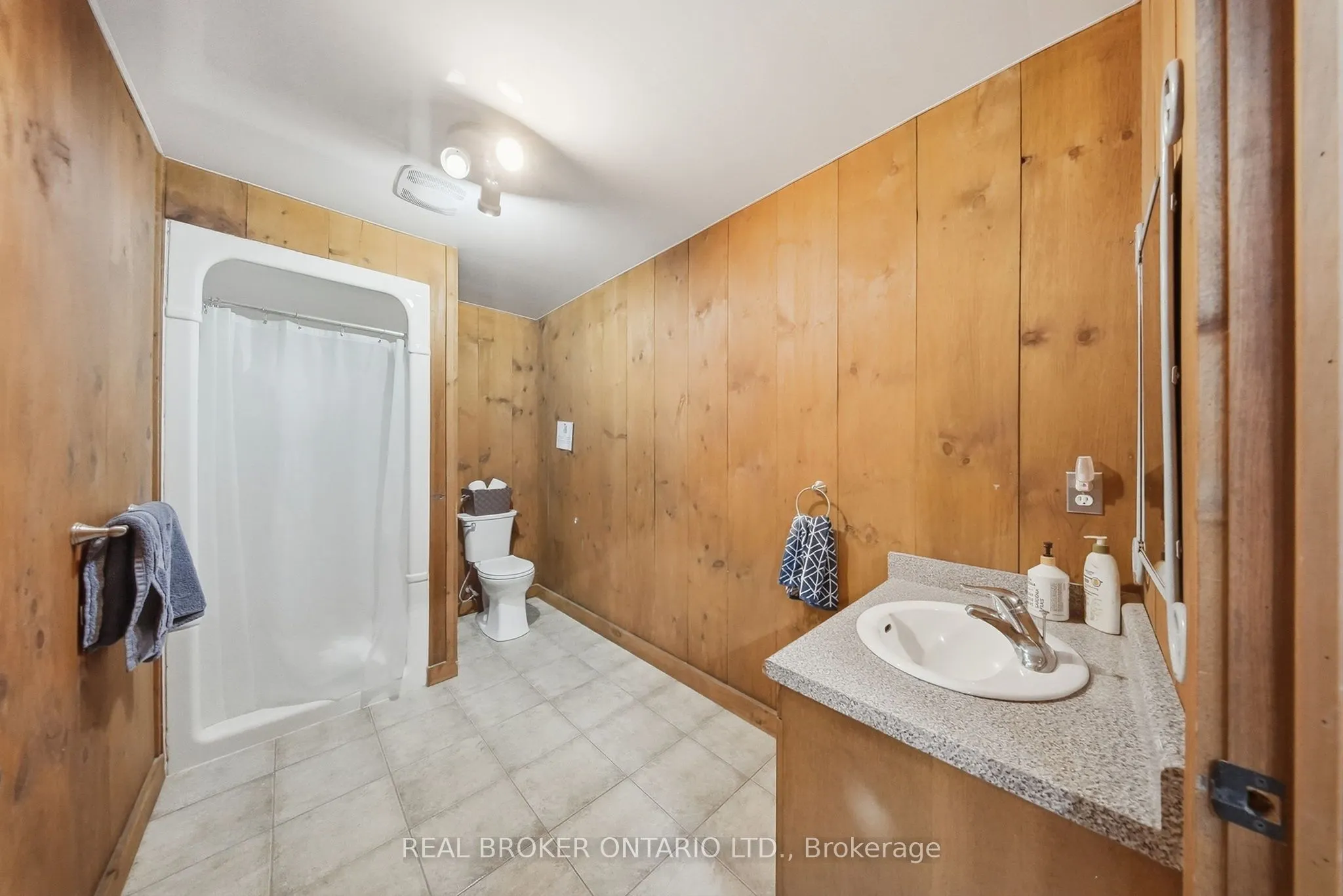 1694 CENTRE RD