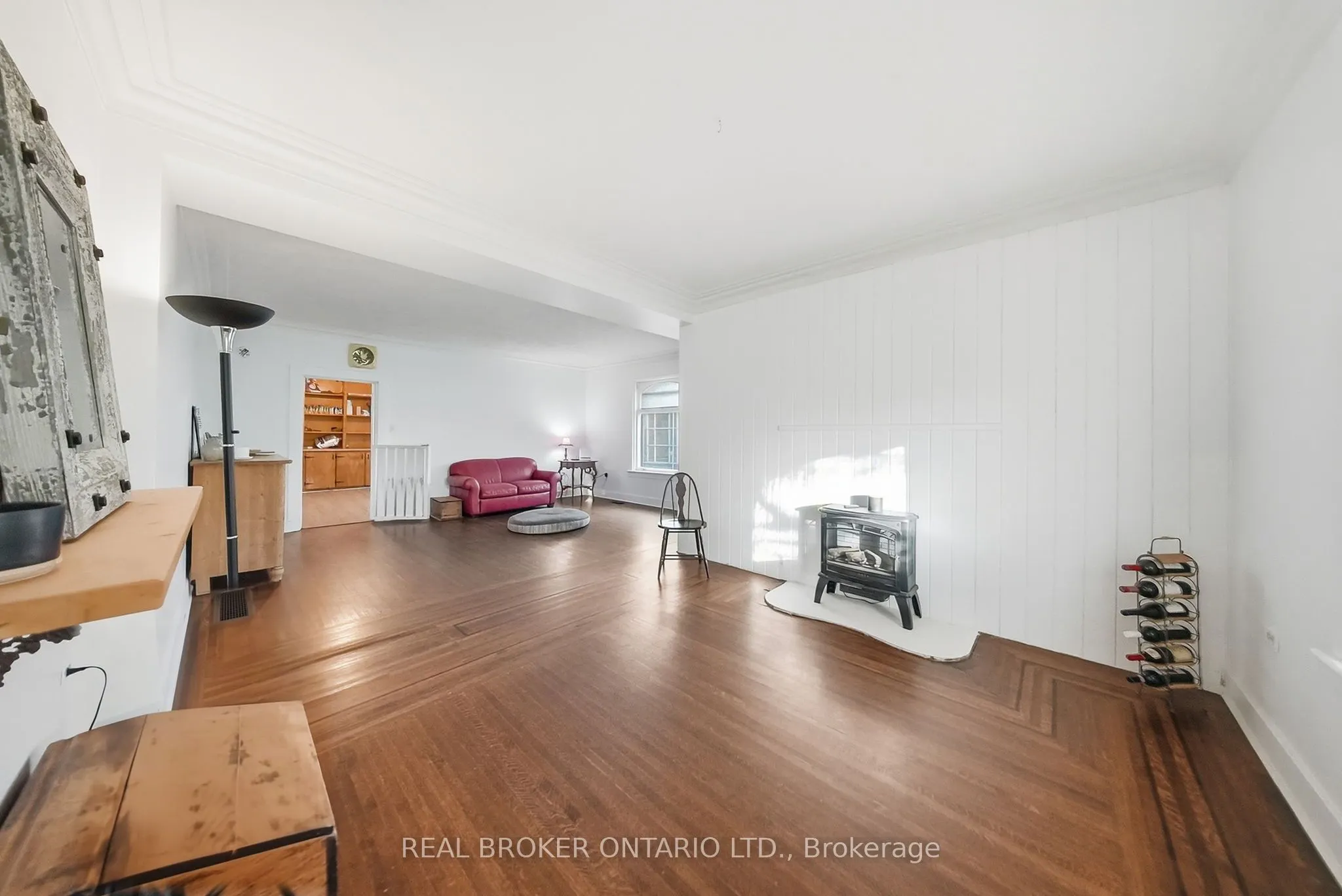 1694 CENTRE RD