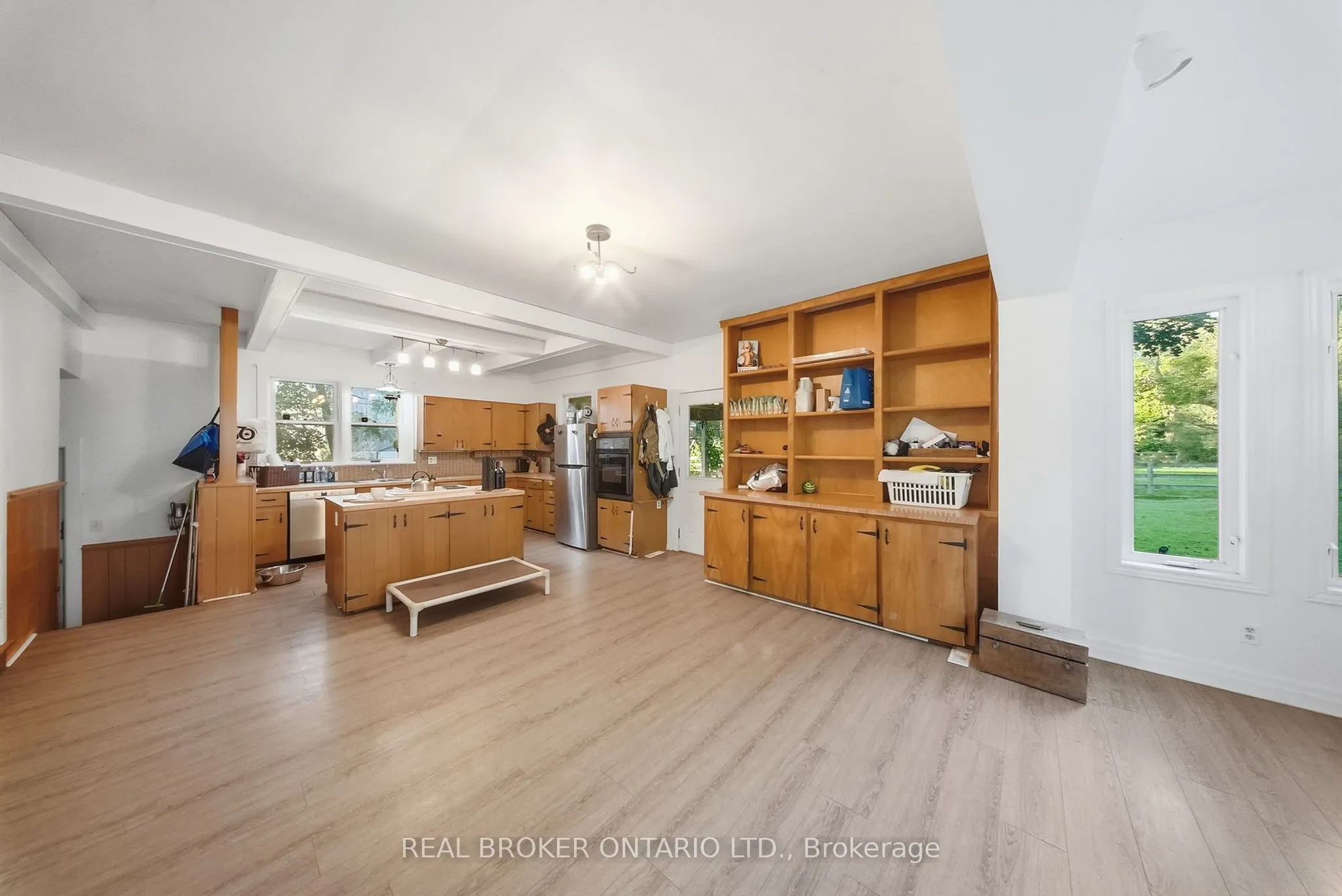 1694 CENTRE RD
