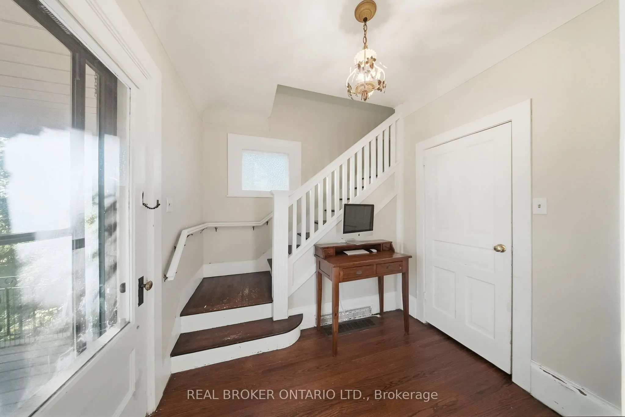 1694 CENTRE RD