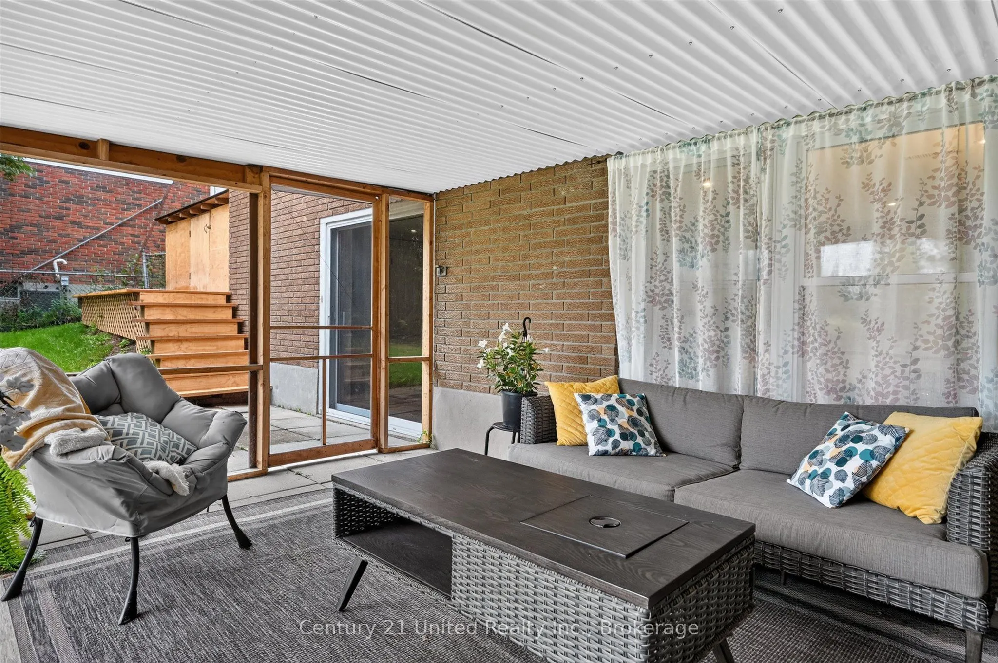 537 Montcalm Drive