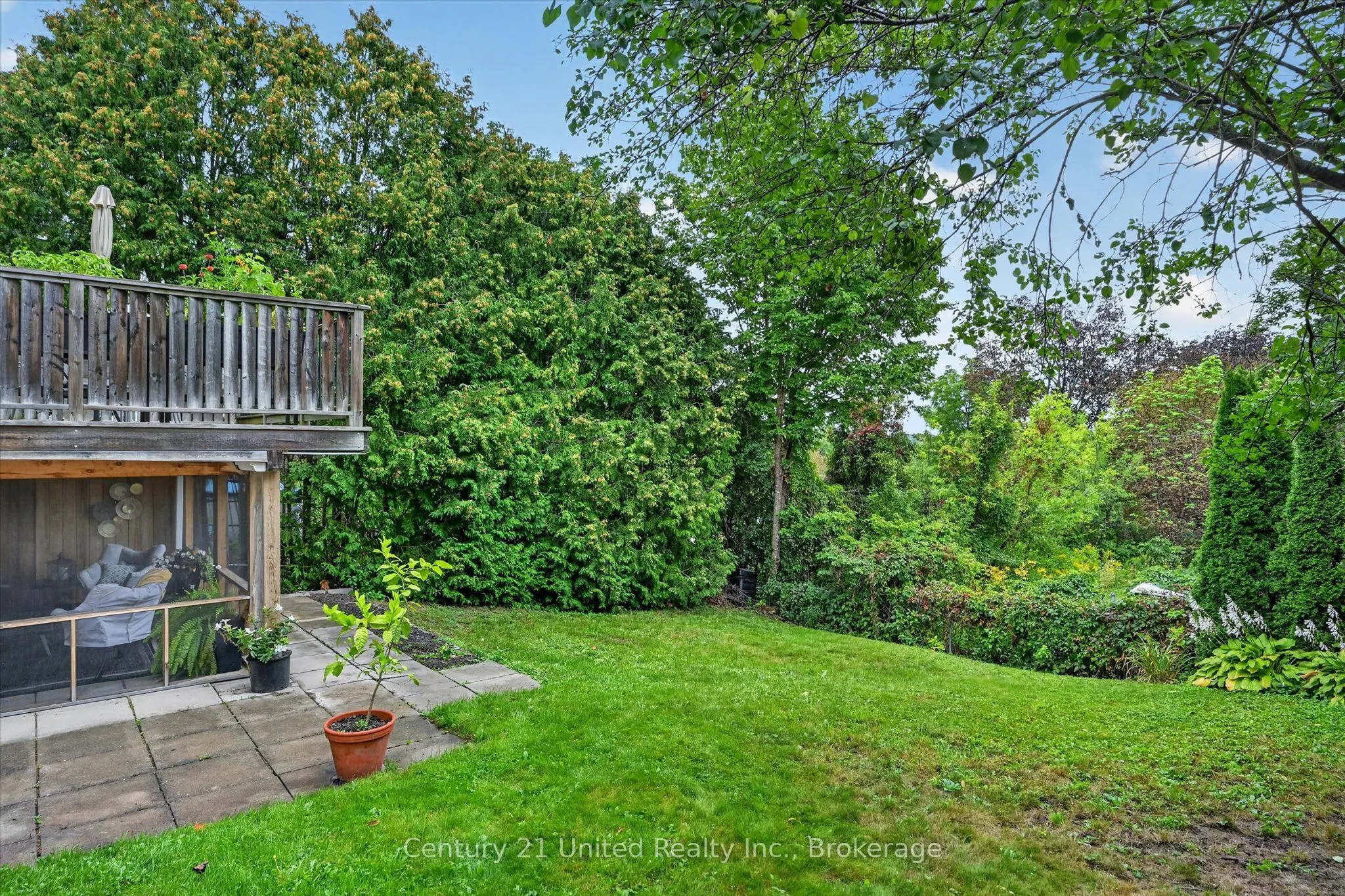 537 Montcalm Drive