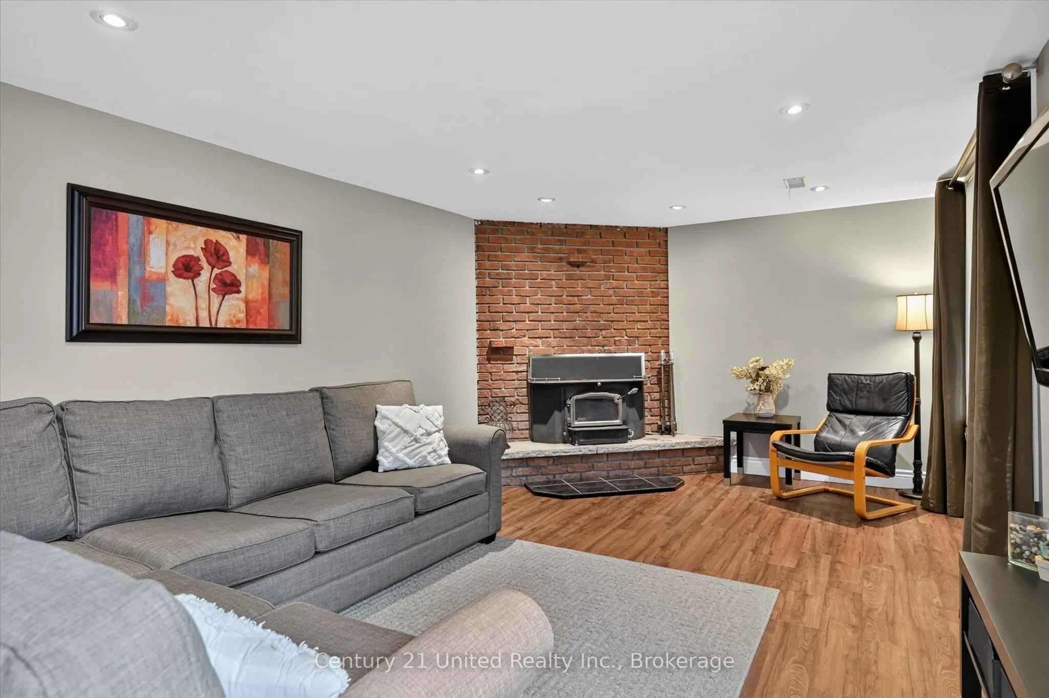 537 Montcalm Drive