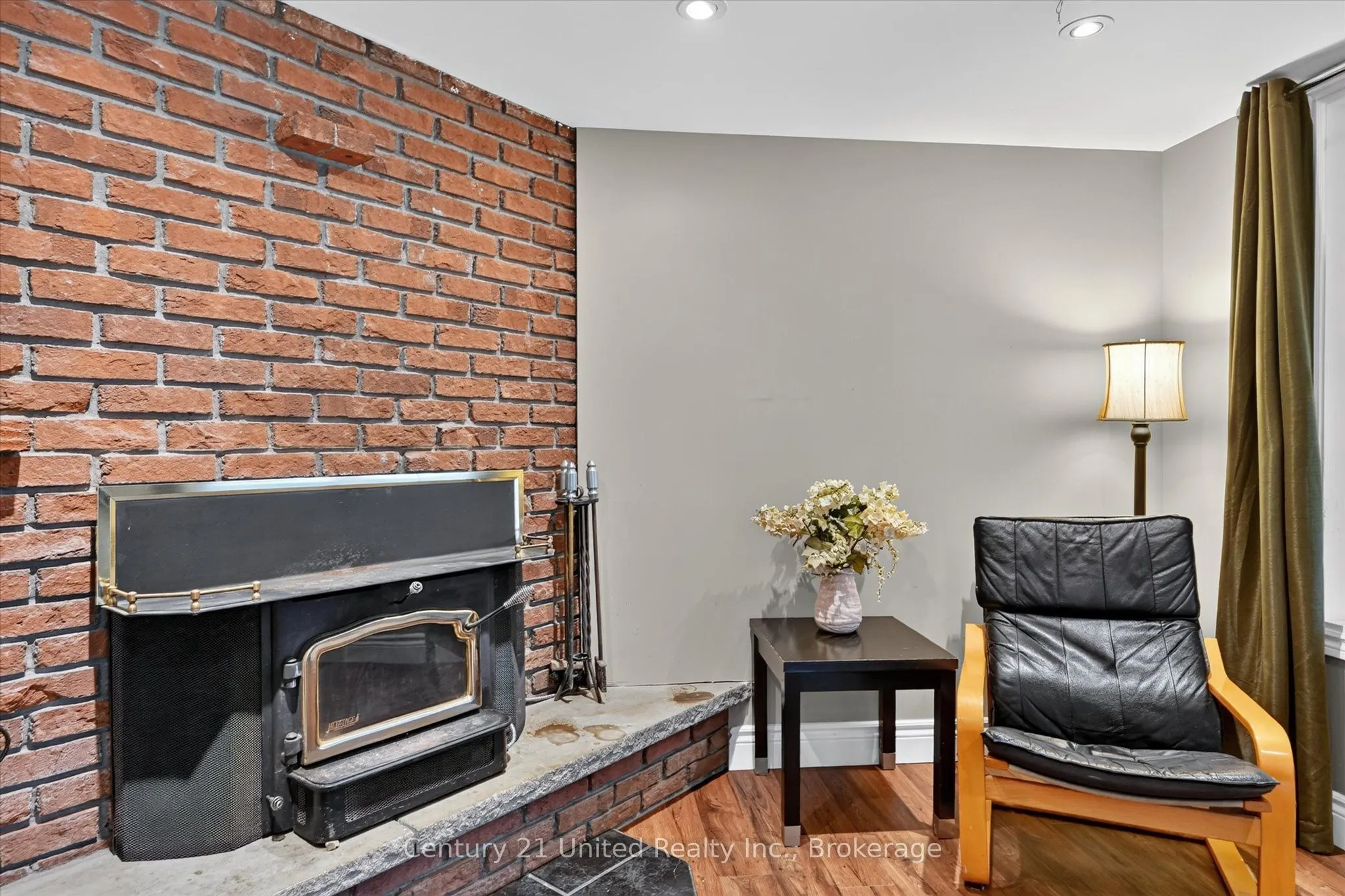 537 Montcalm Drive