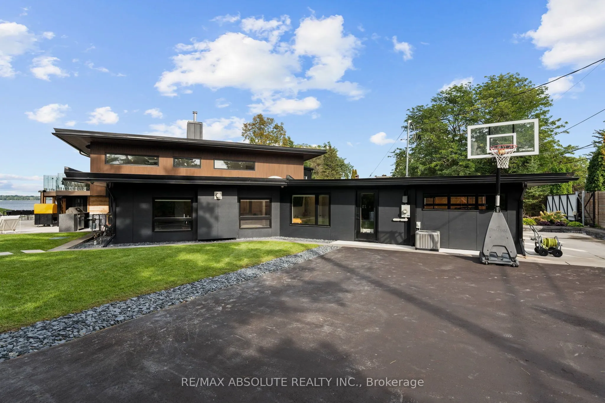227 Grandview Road