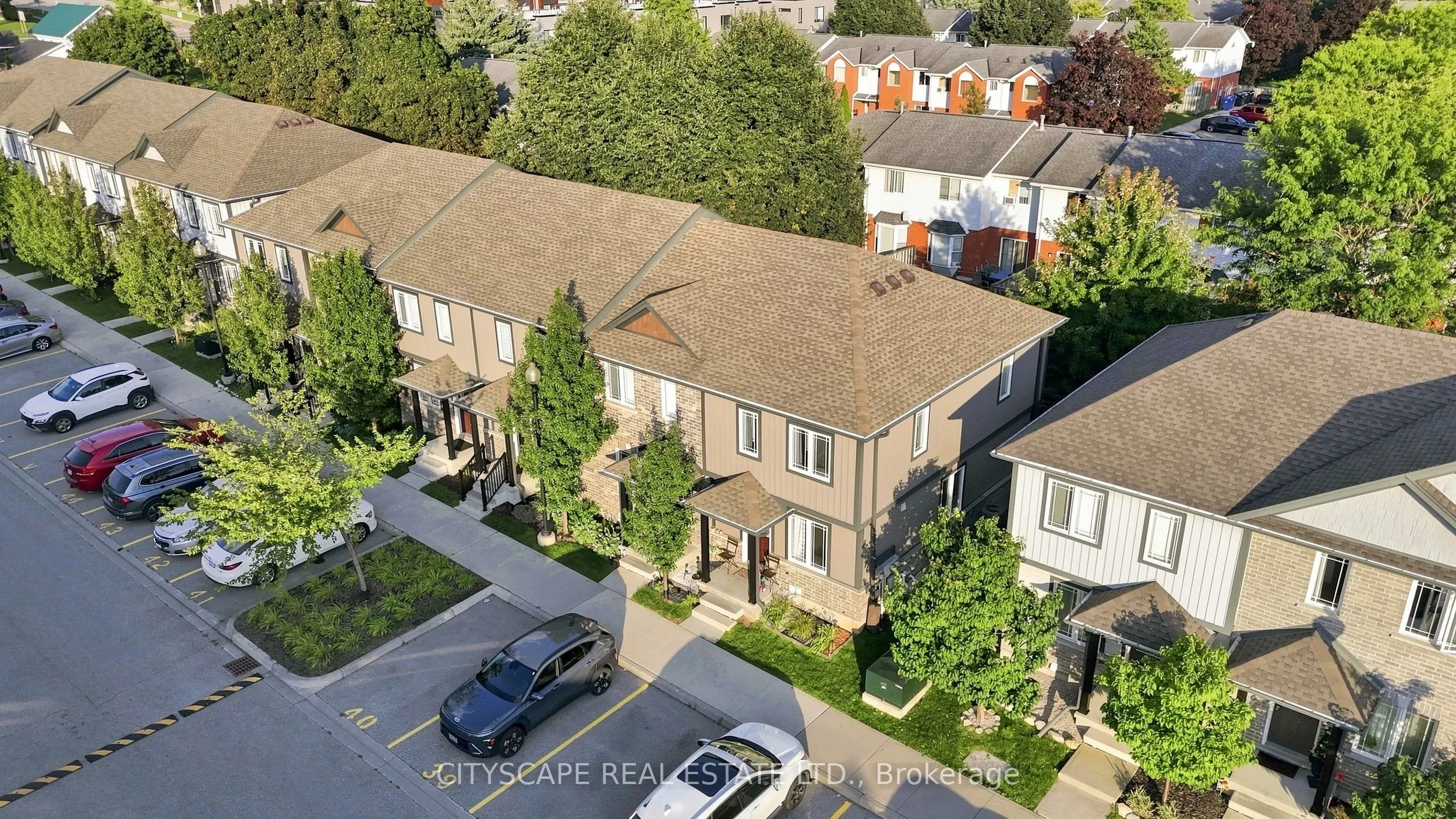 350 Dundas Street S #37