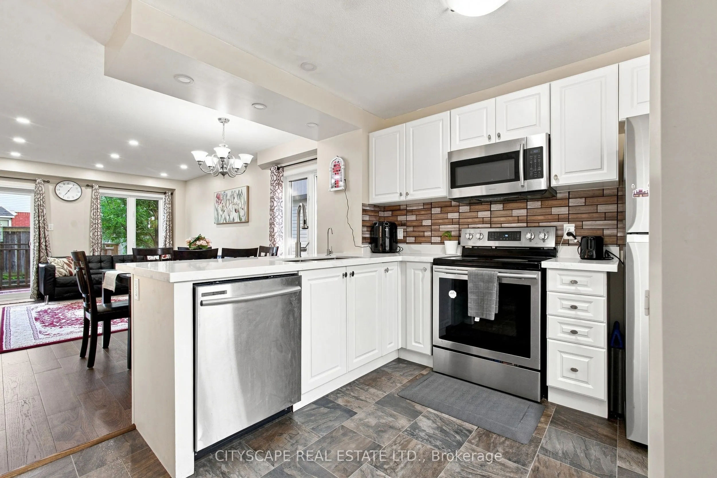 350 Dundas Street S #37
