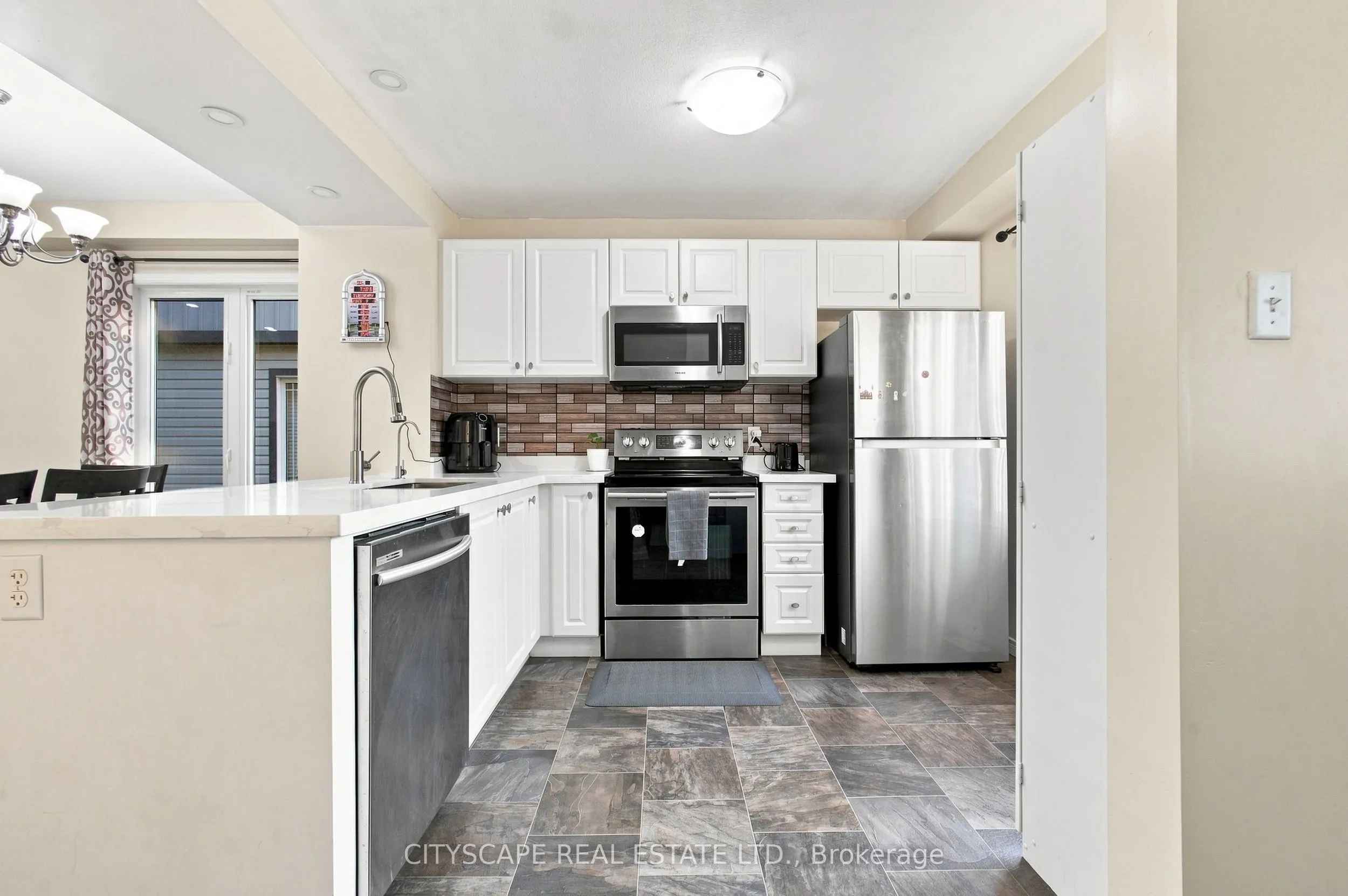 350 Dundas Street S #37