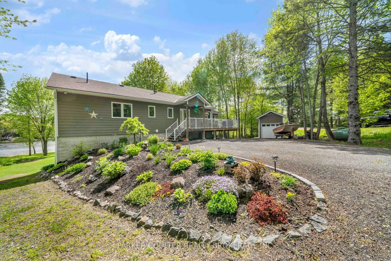 96 Sunnyshores Estates Road