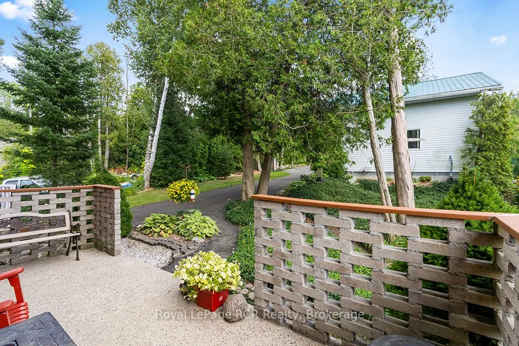 183 Lakeshore Road