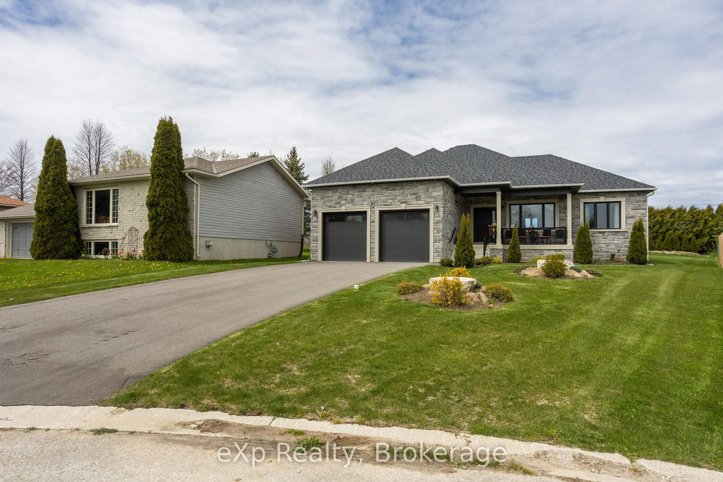 43 Country Crescent