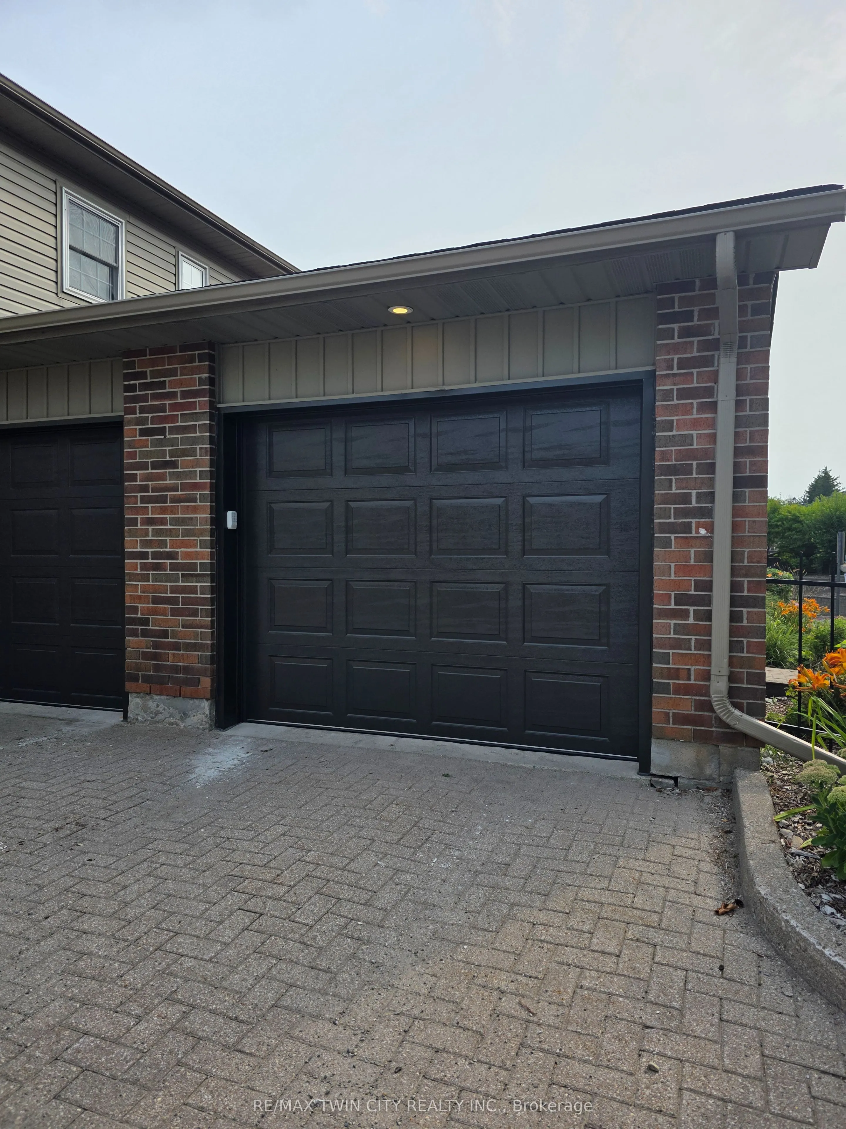 250 Keats Way #6