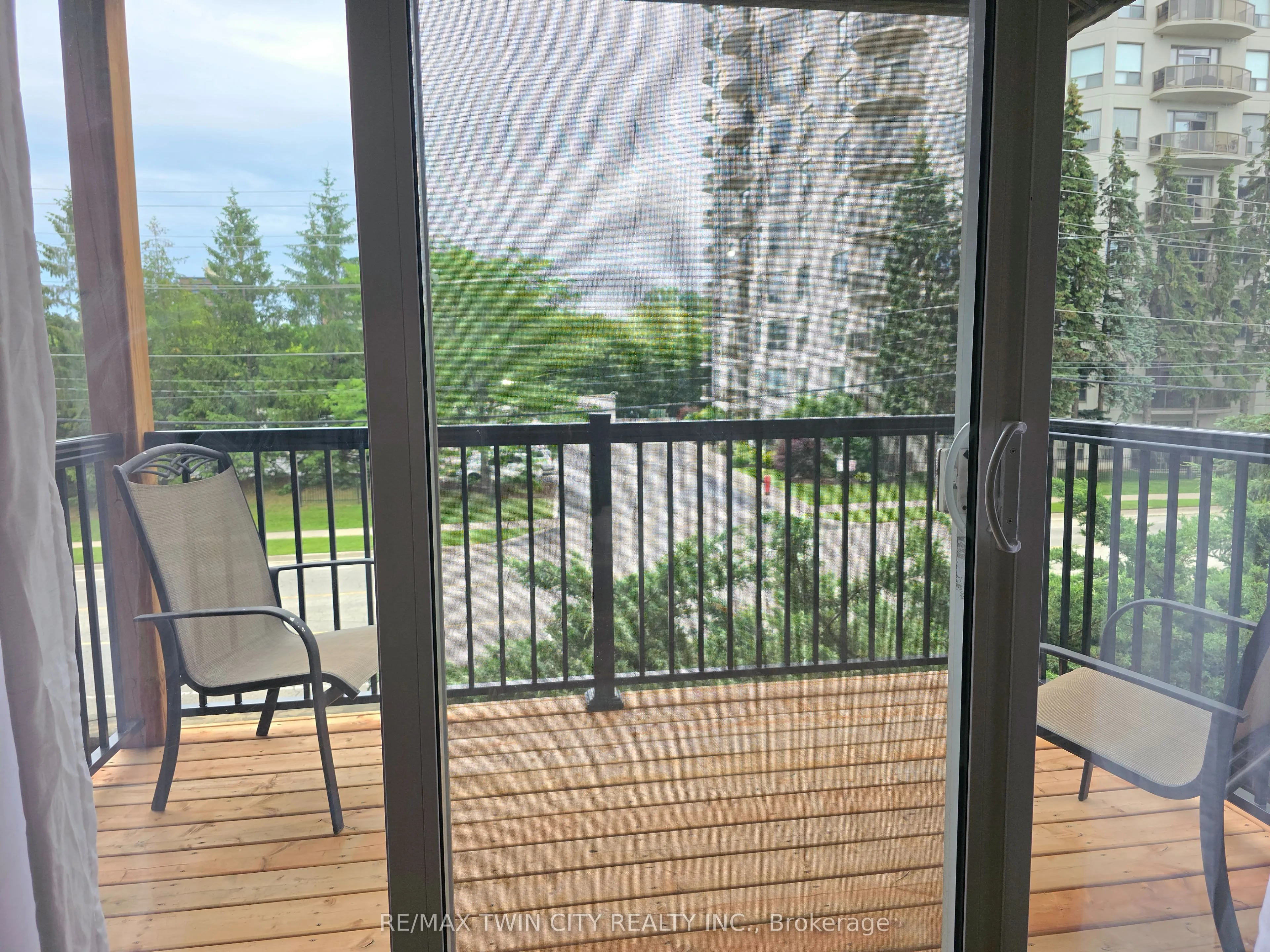 250 Keats Way #6