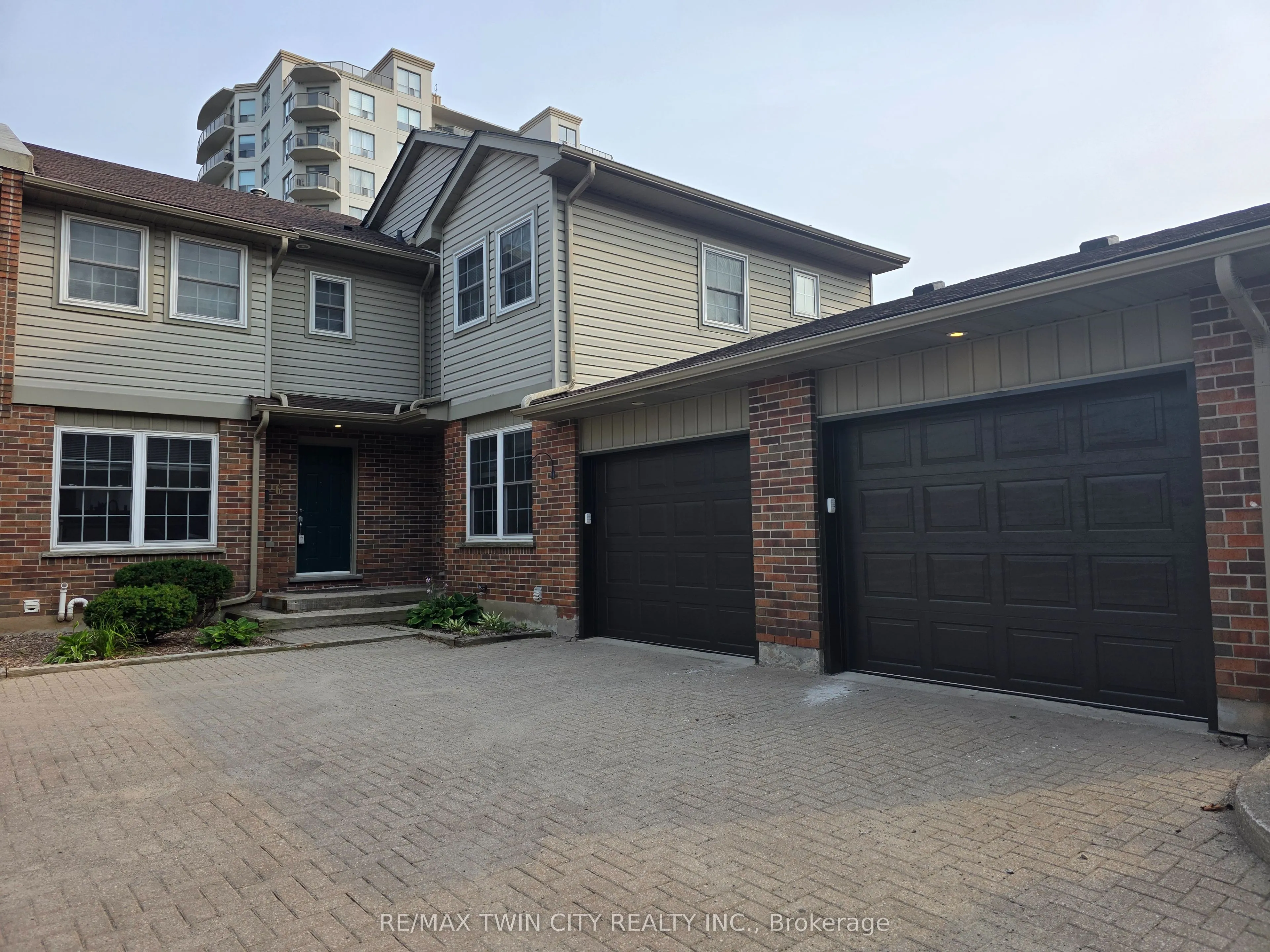 250 Keats Way #6