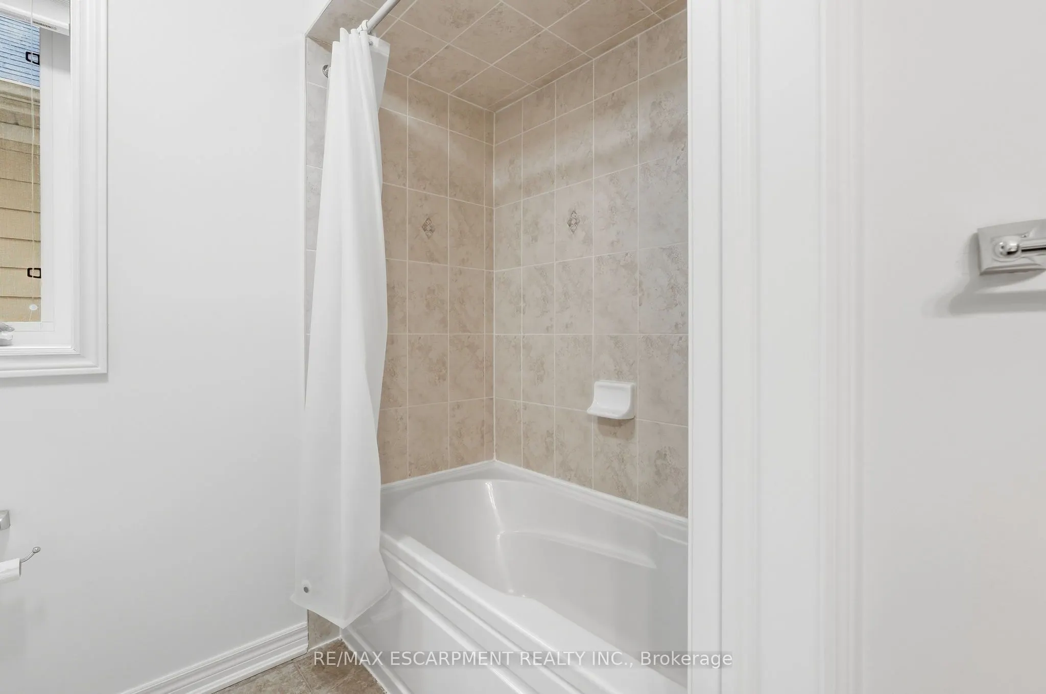 32 Wimberly Avenue