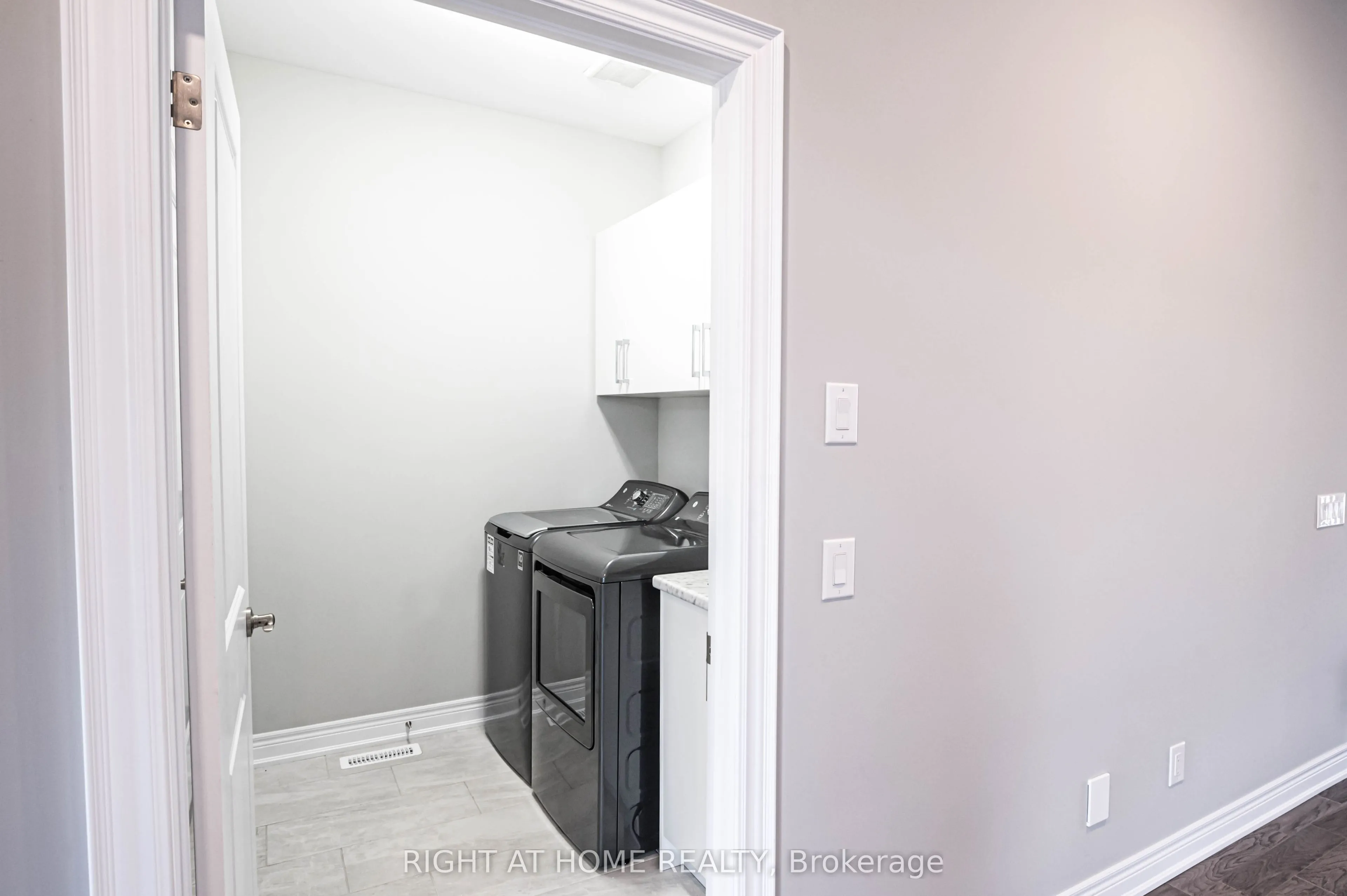 3544 Canfield Crescent