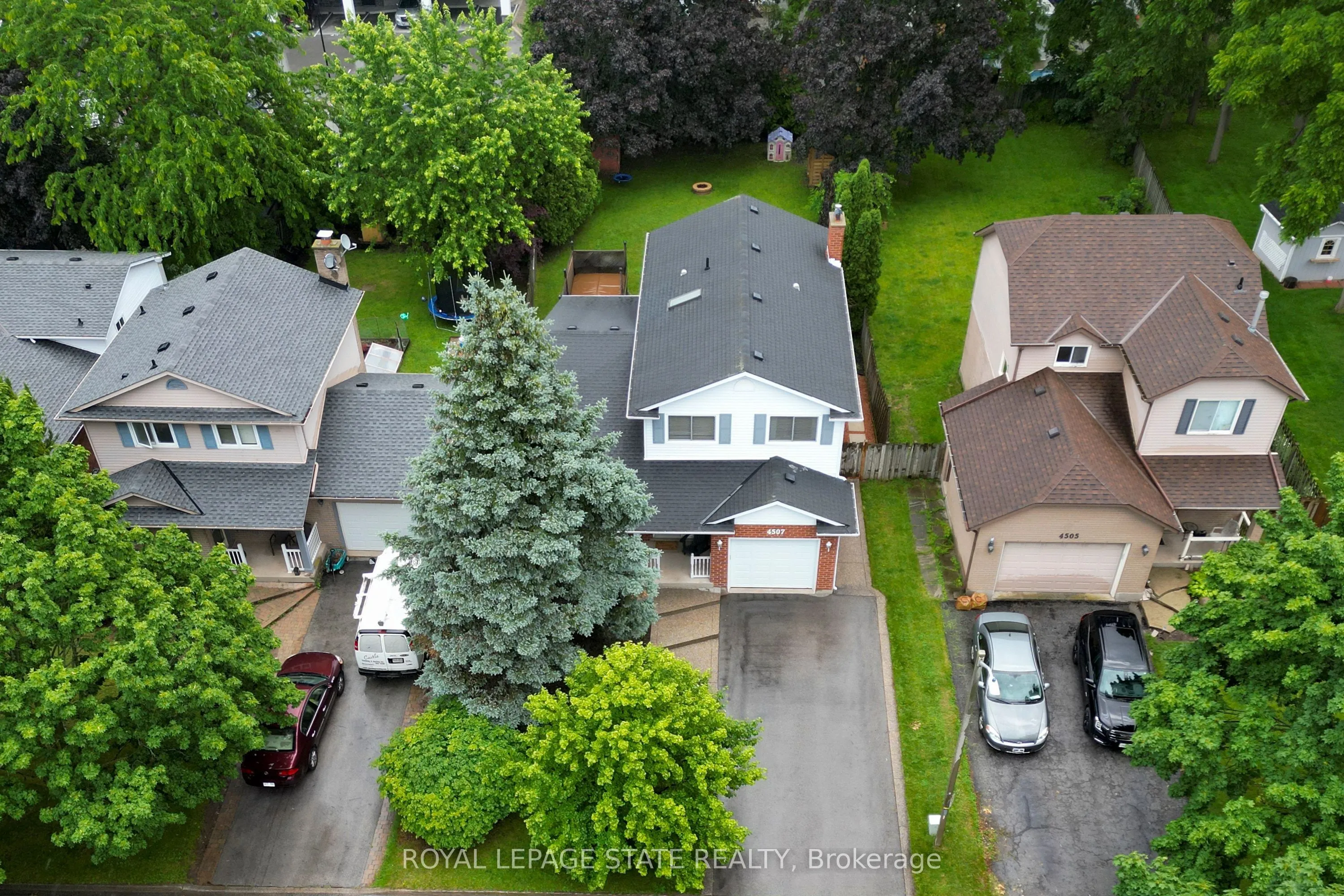4507 Ivy Gardens Crescent