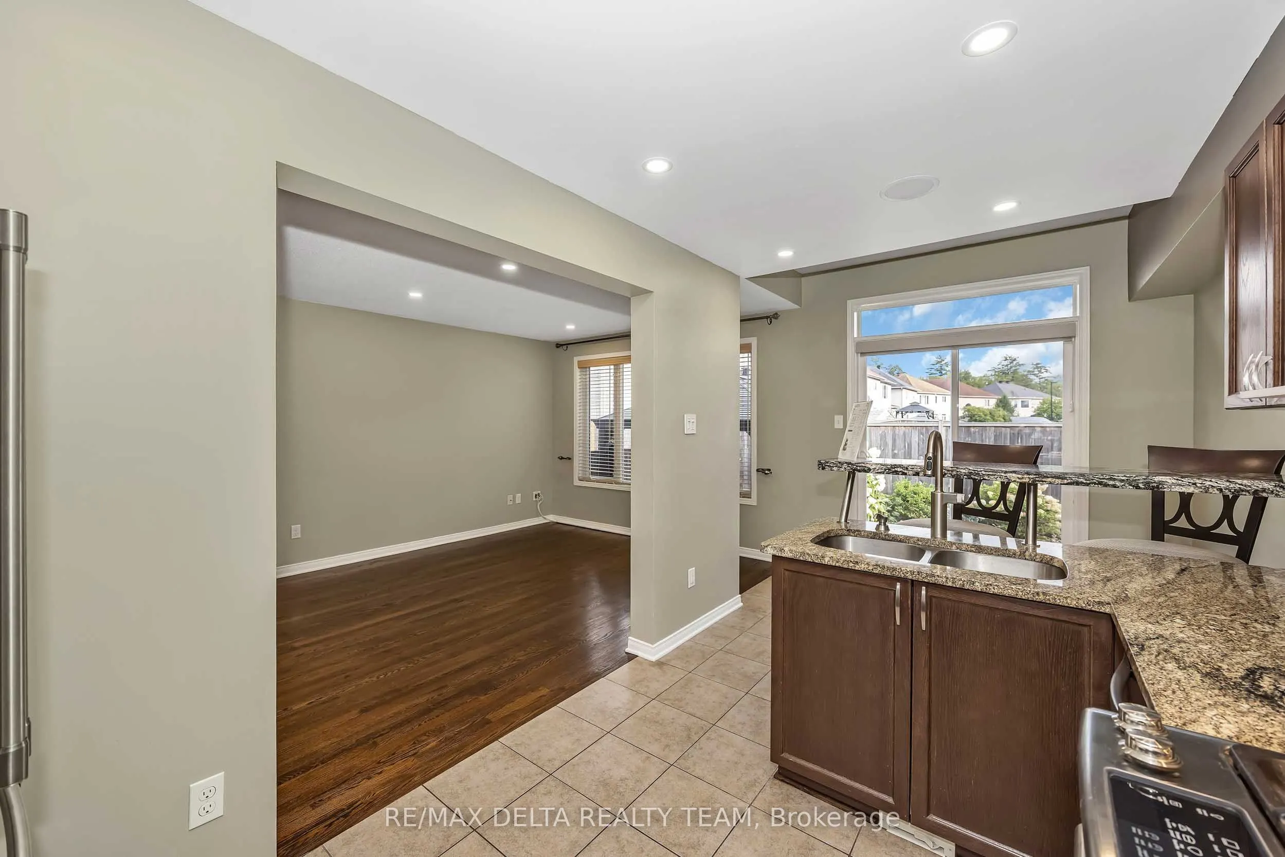 253 Cityview Crescent