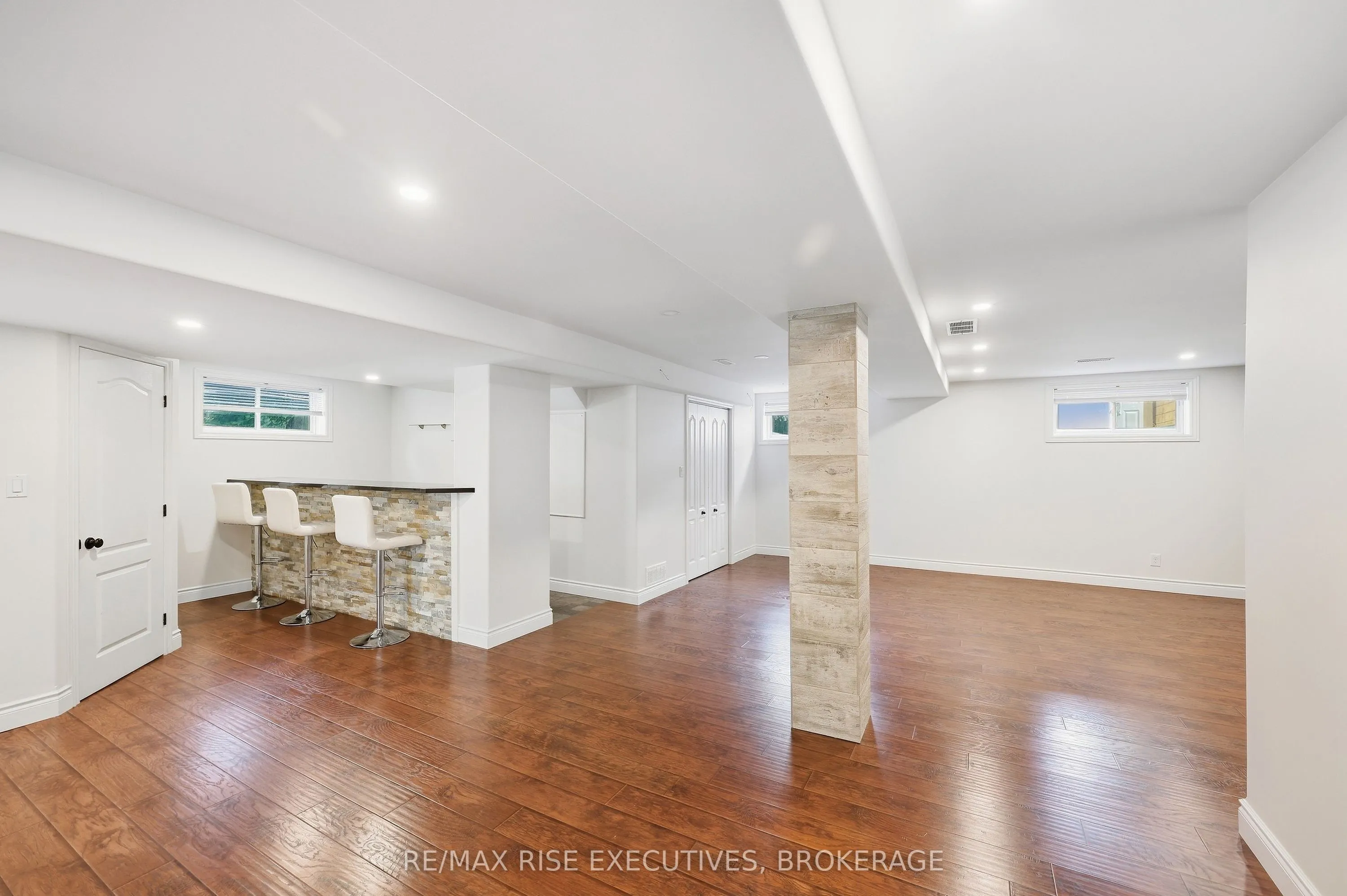 1500 Crimson Crescent