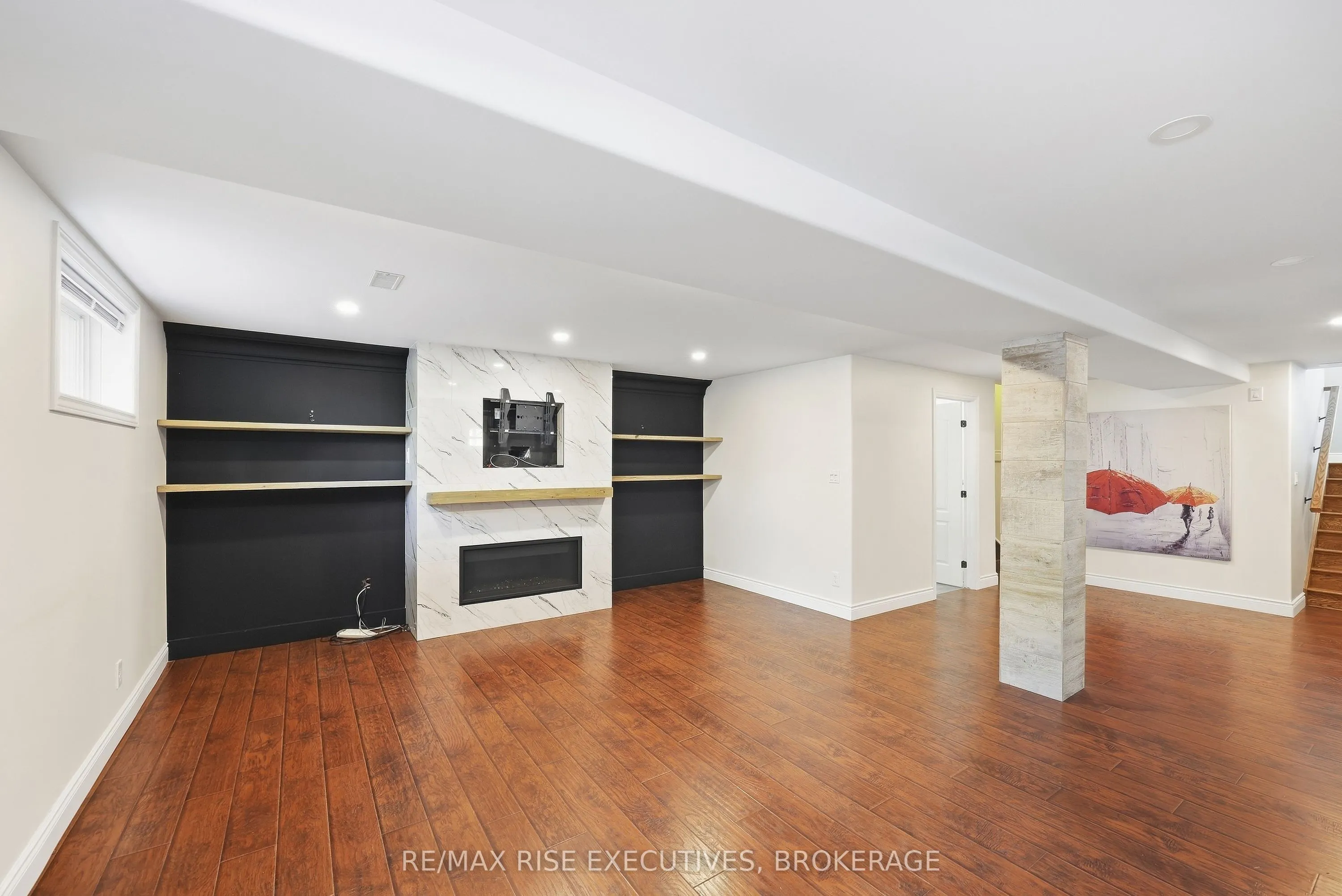 1500 Crimson Crescent