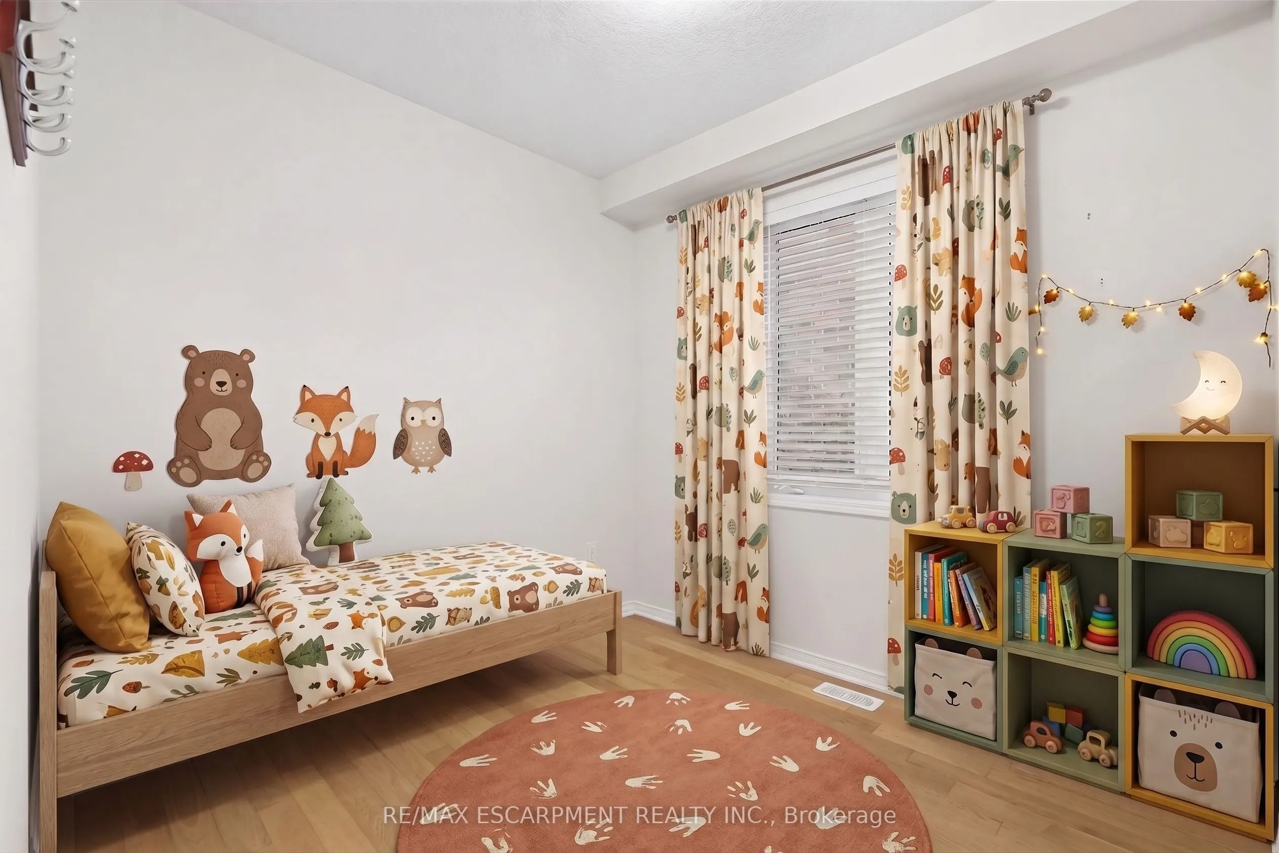 35 Royal Coachman Way