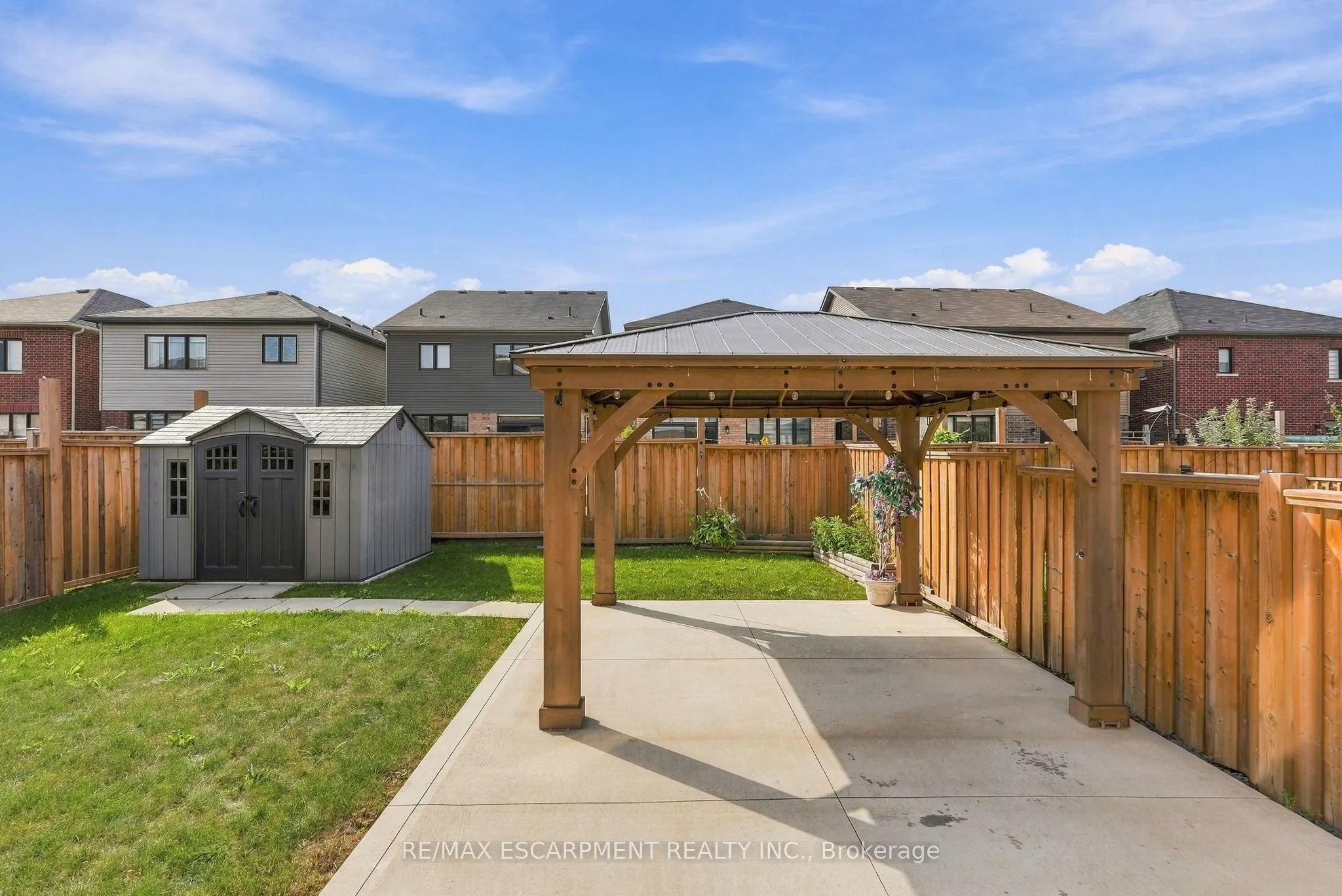 35 Royal Coachman Way