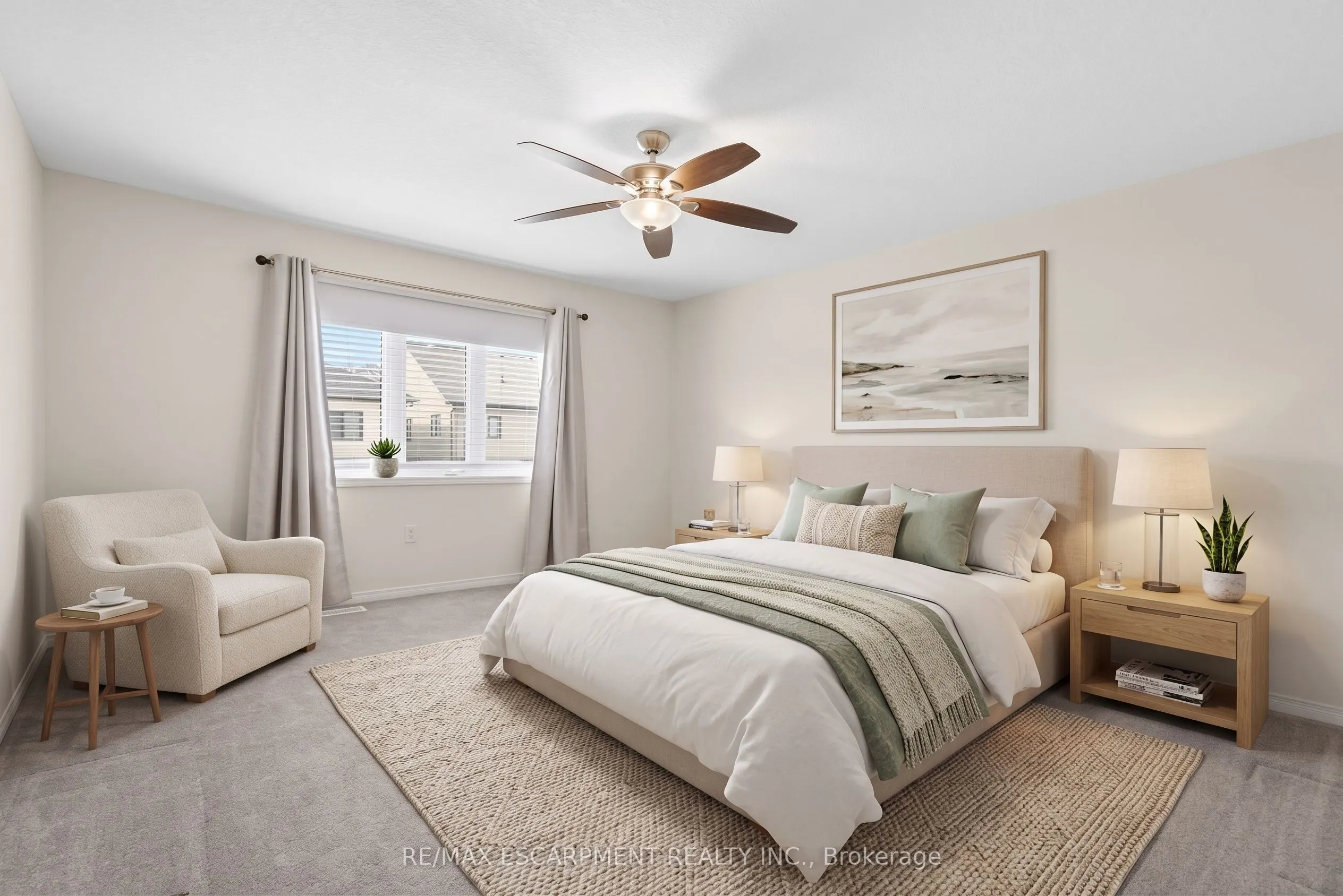 35 Royal Coachman Way