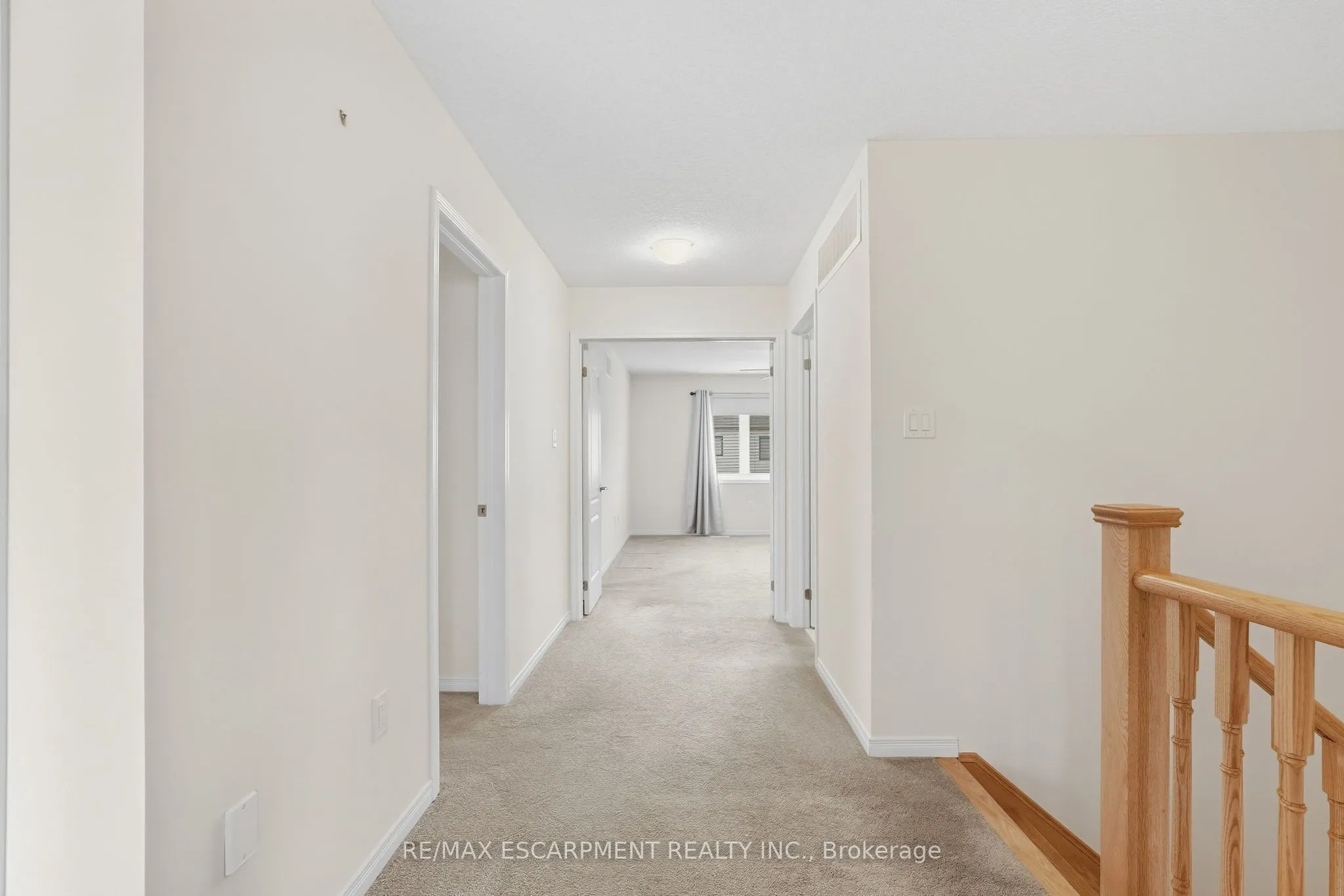 35 Royal Coachman Way