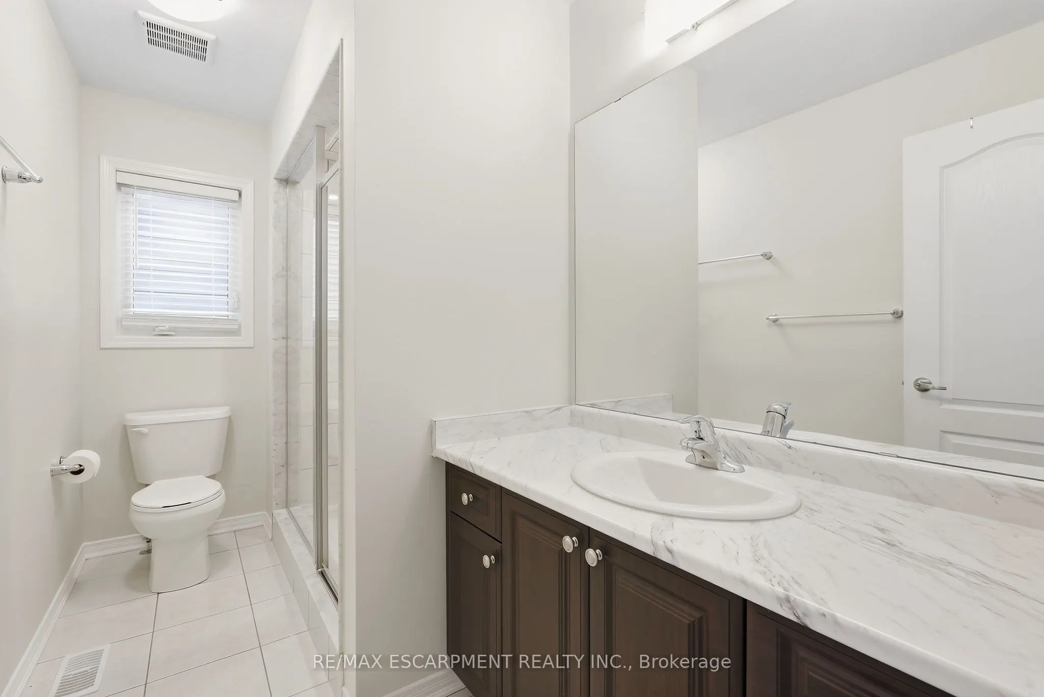 35 Royal Coachman Way