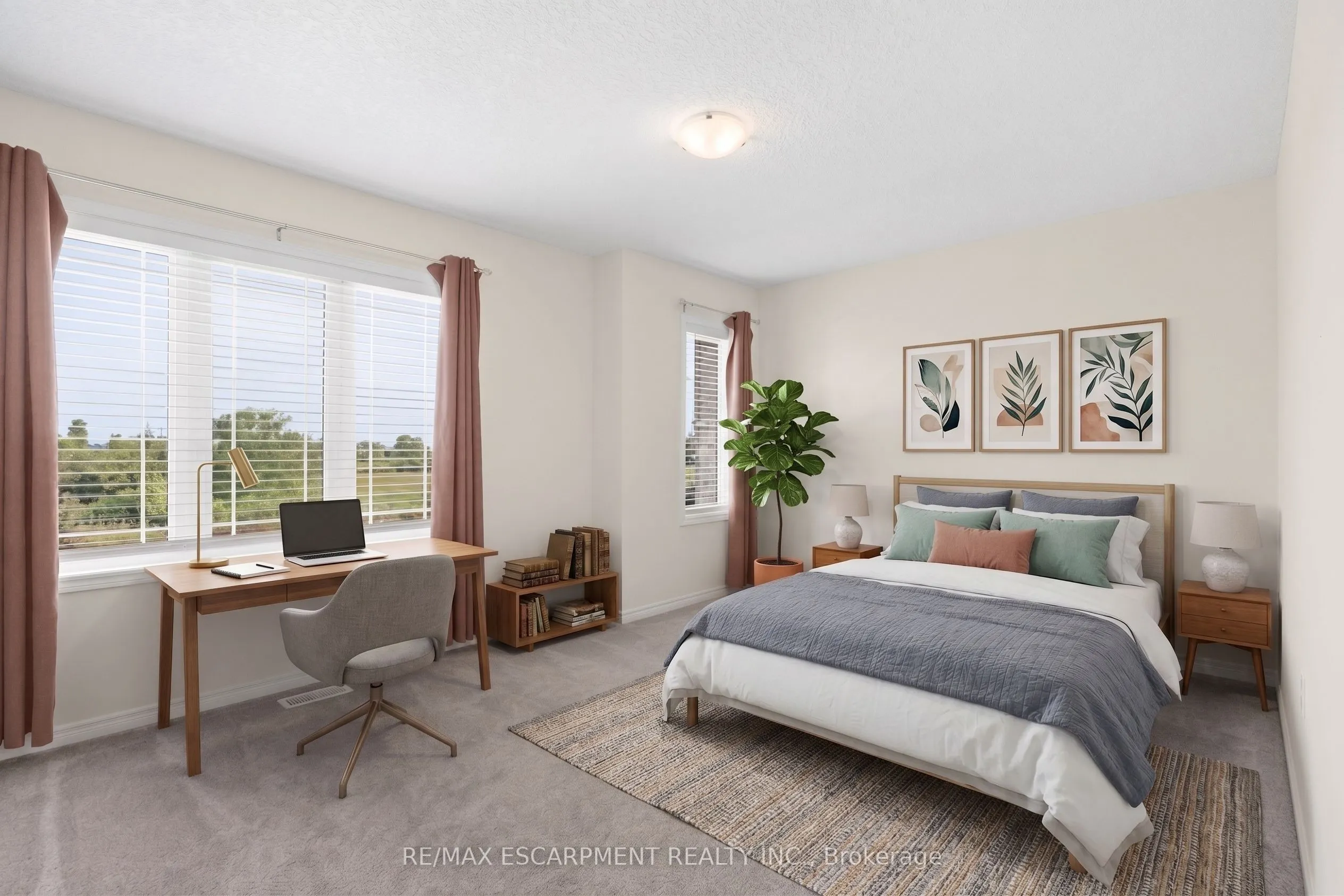 35 Royal Coachman Way