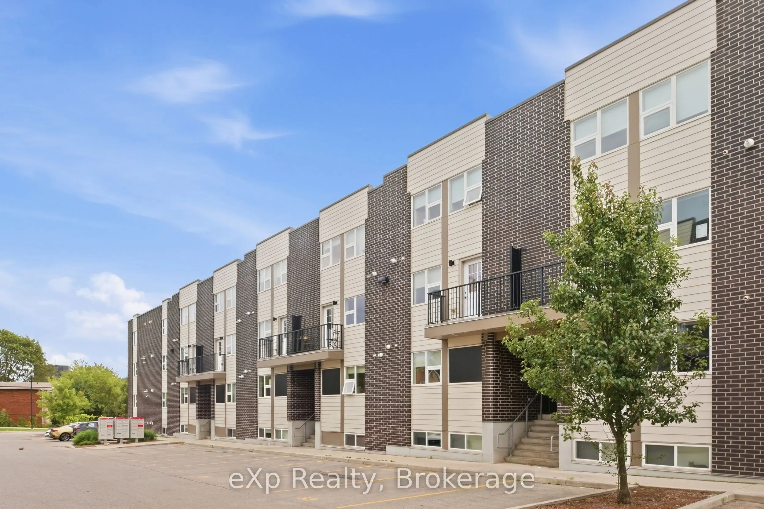 338 Albert Street #119