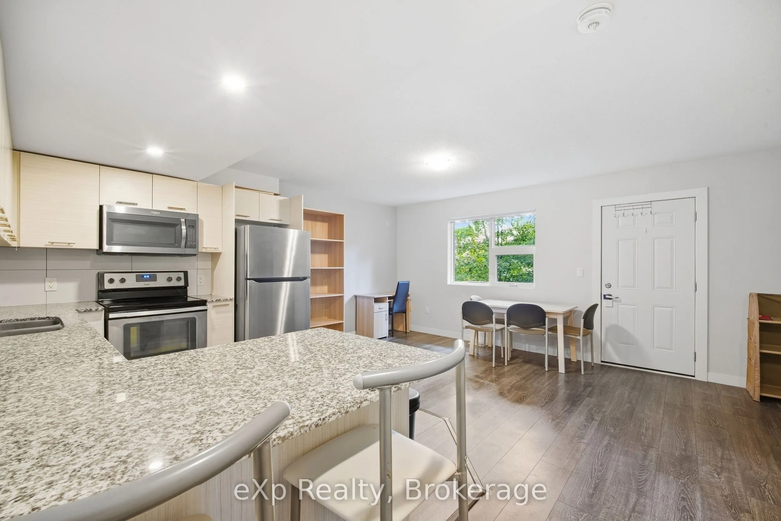338 Albert Street #119