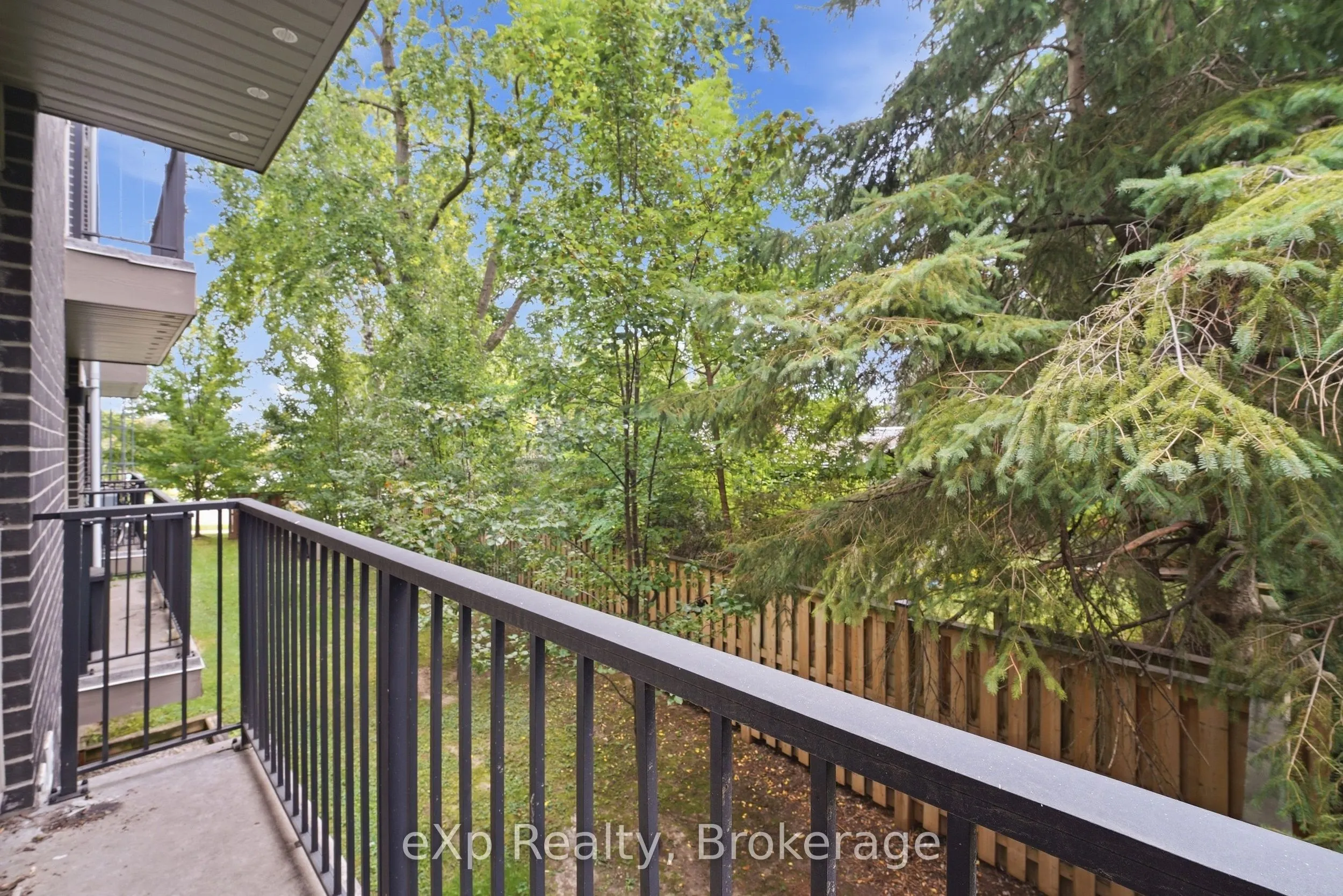338 Albert Street #119