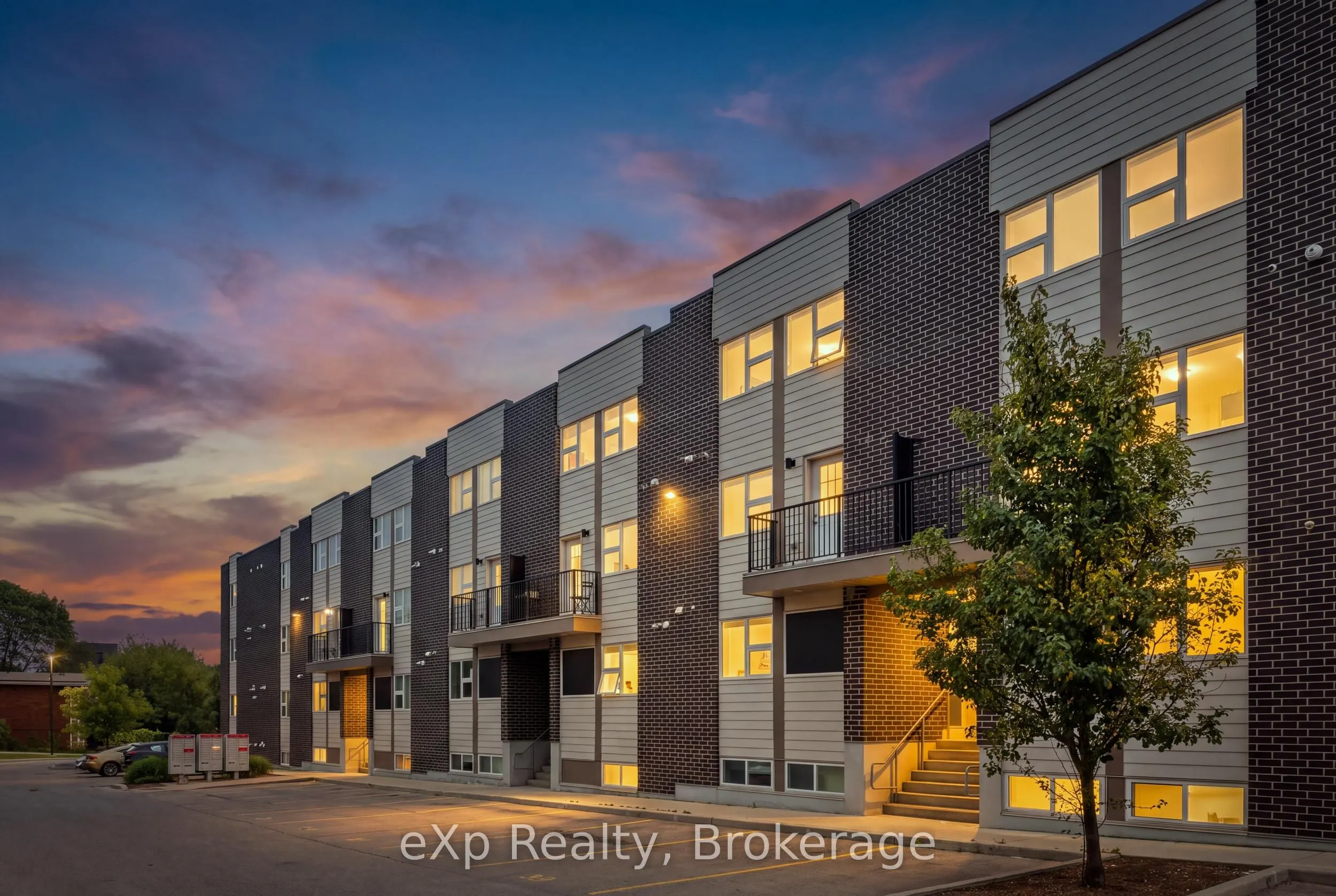 338 Albert Street #119