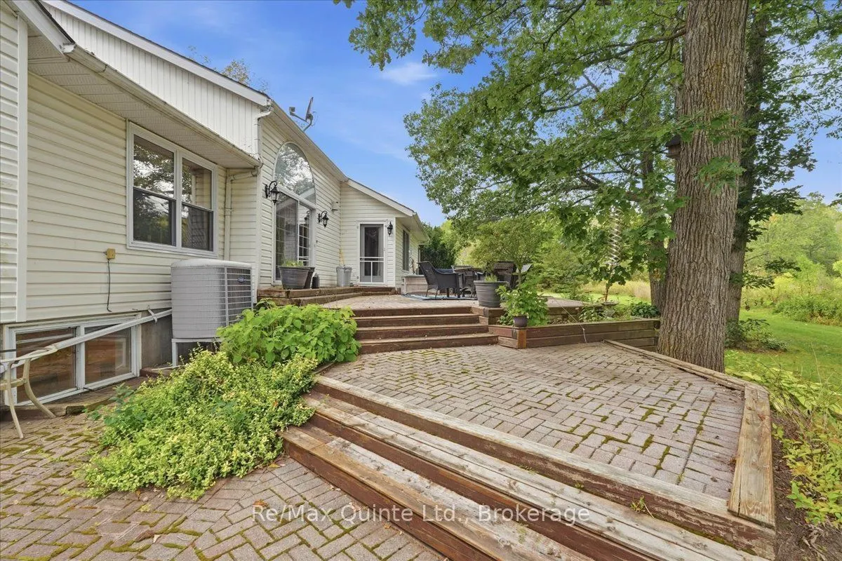 136 Bernard Long Road