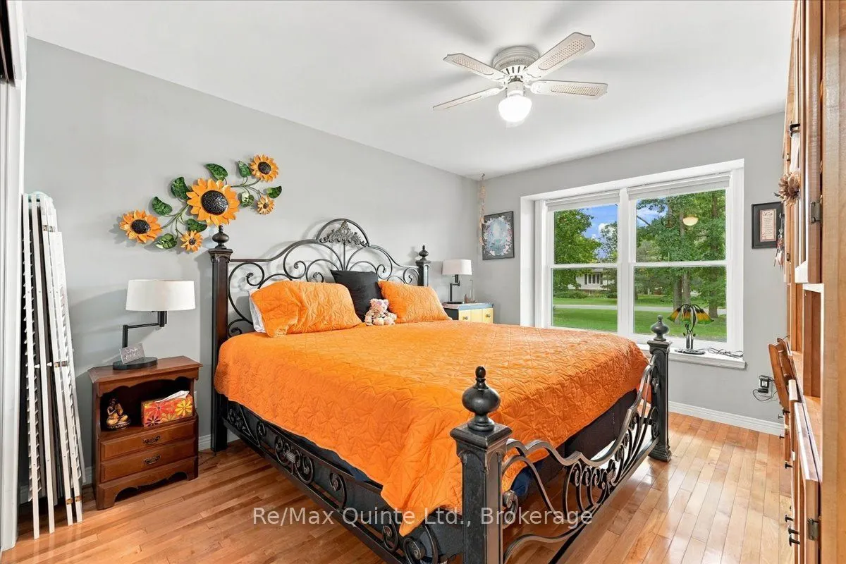 136 Bernard Long Road