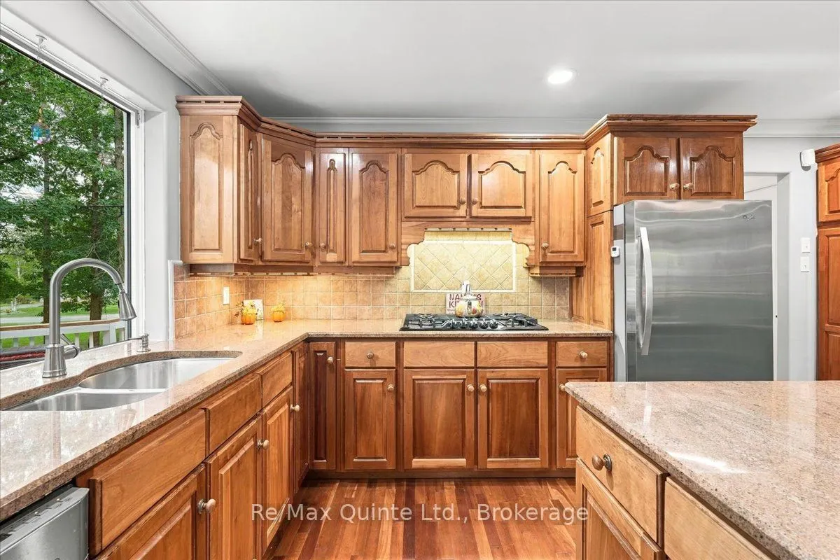 136 Bernard Long Road